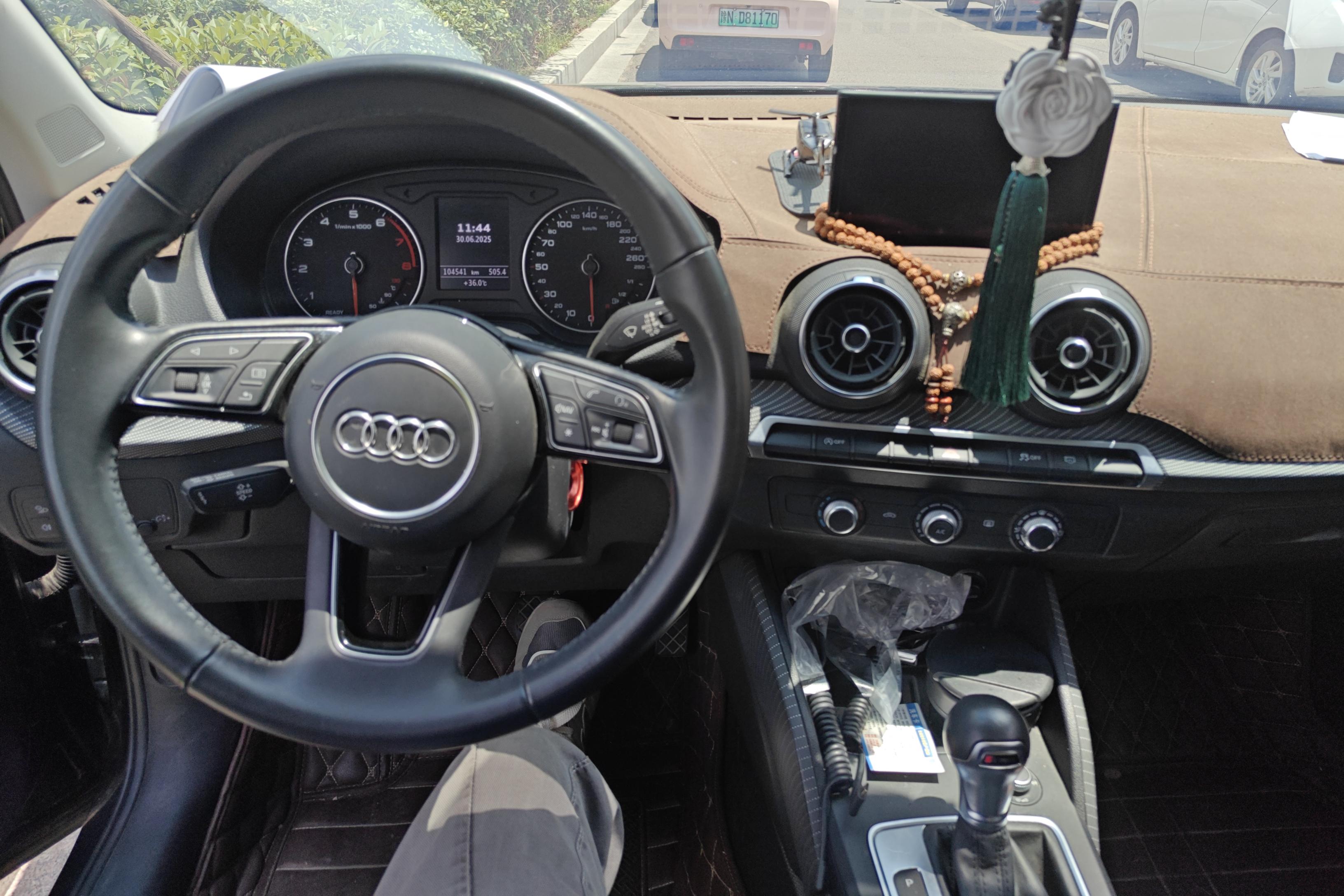 奥迪Q2L 35TFSI 2018款 1.4T 自动 上市专享版 (国Ⅵ) 