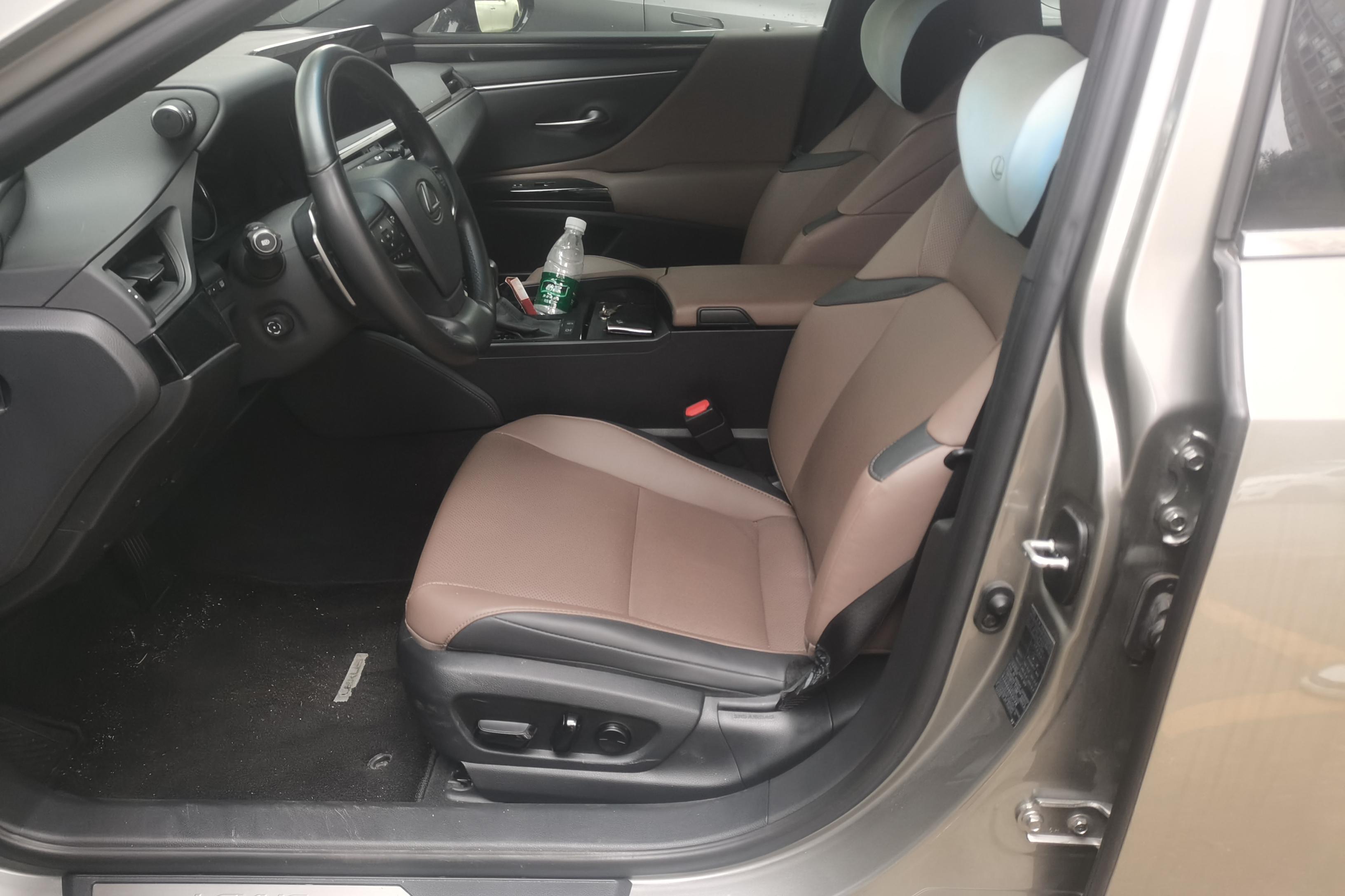雷克萨斯ES 200 [进口] 2022款 2.0L 自动 卓越版 