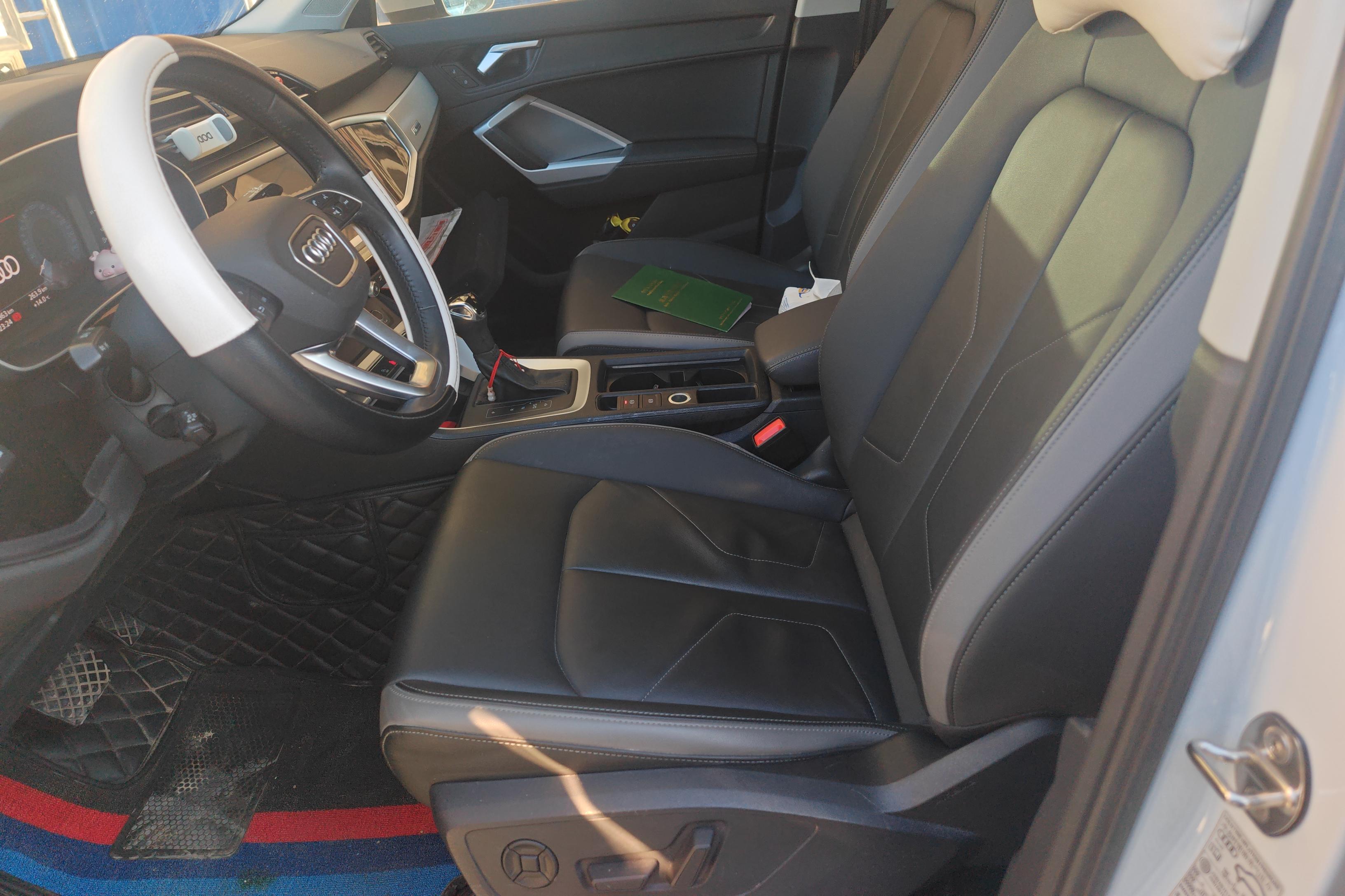 奥迪Q3 35TFSI 2021款 1.4T 自动 前驱 进取致雅型 (国Ⅵ) 