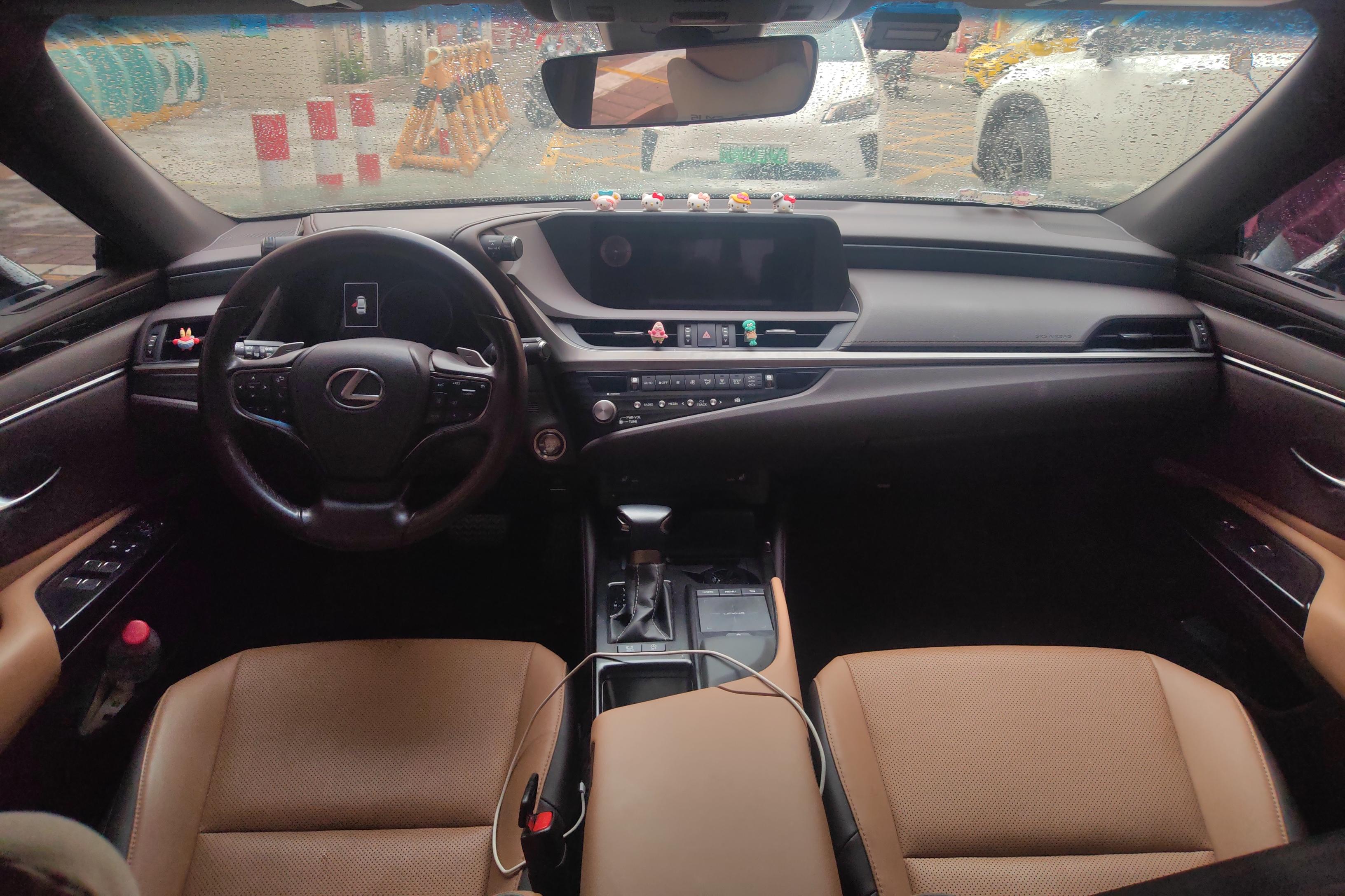 雷克萨斯ES 200 [进口] 2020款 2.0L 自动 卓越版 