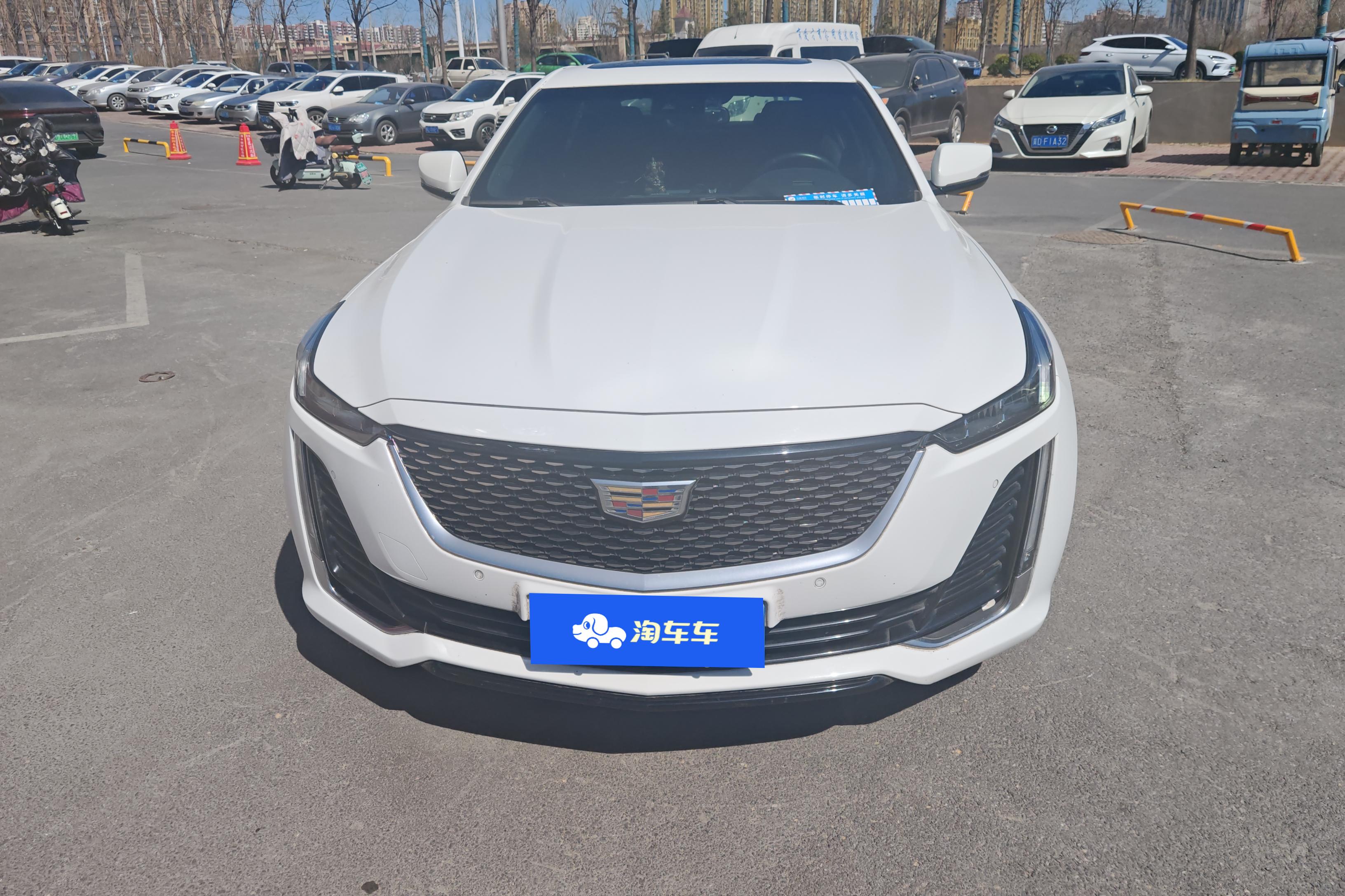凯迪拉克CT5 2021款 2.0T 自动 28T改款豪华型 (国Ⅵ) 