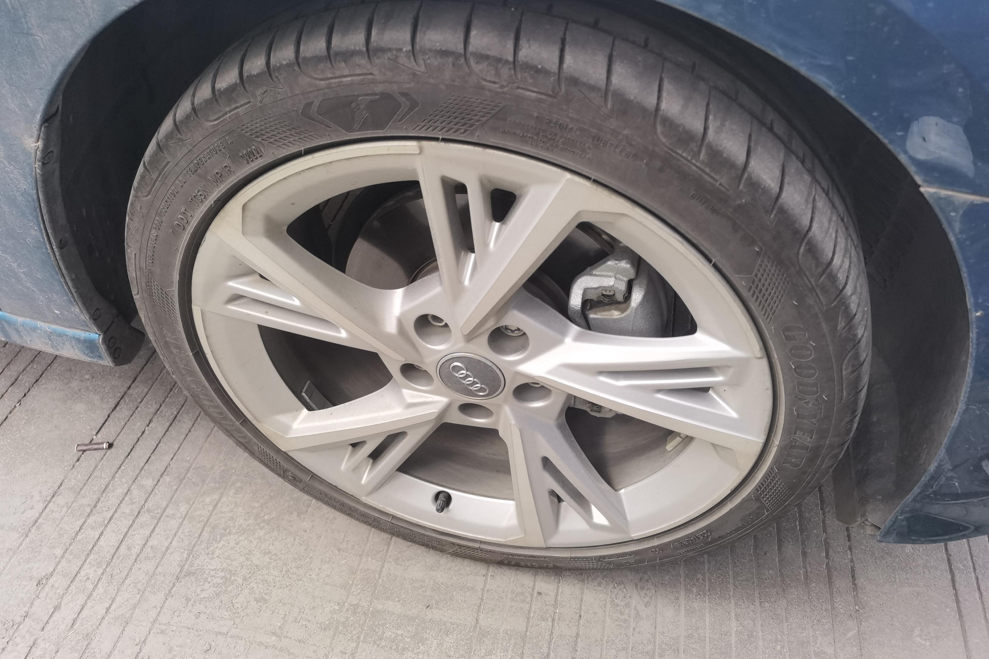 奥迪A3 35TFSI 2021款 1.4T 自动 汽油 时尚致雅型Sportback (国Ⅵ) 