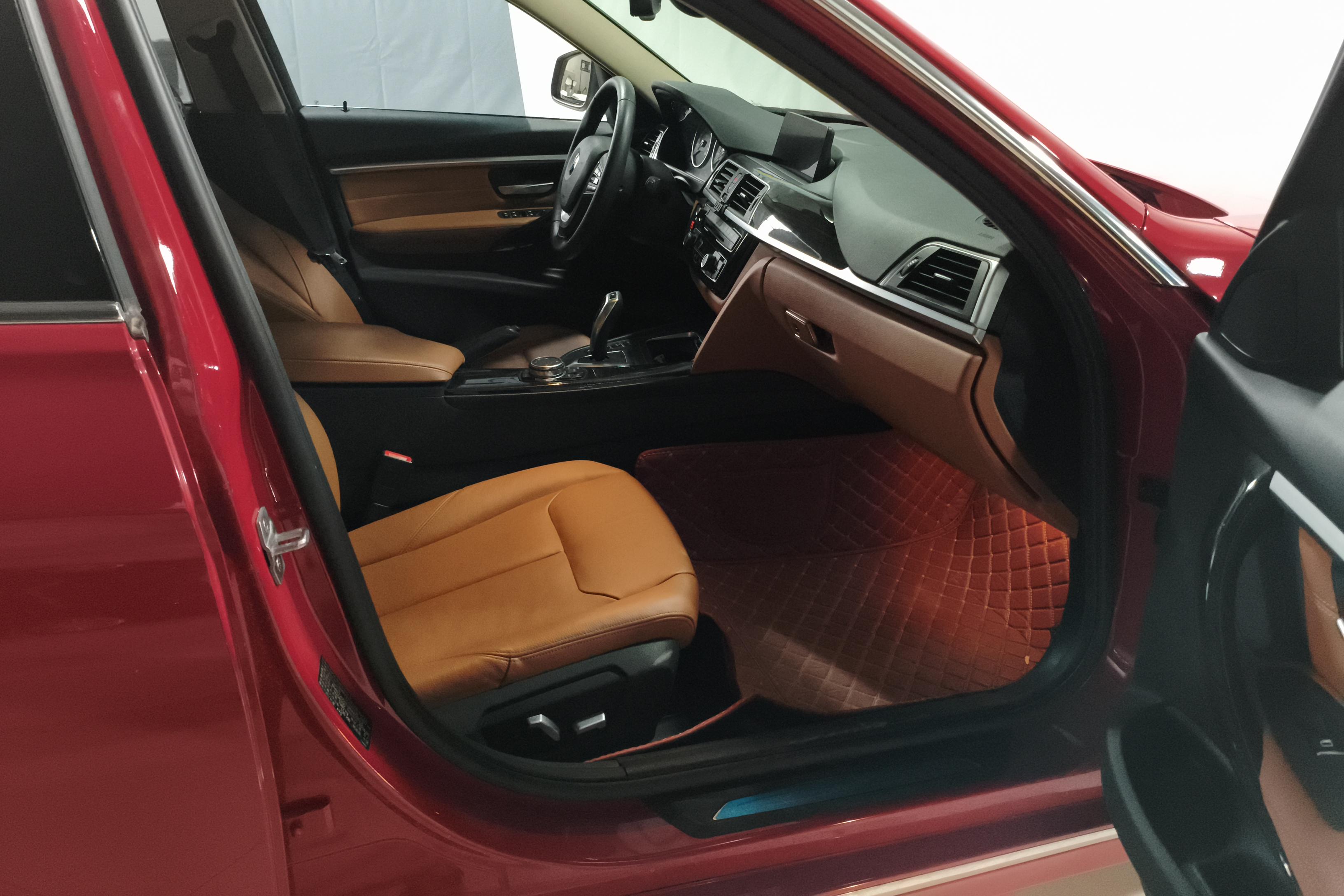 宝马3系 320Li 2016款 2.0T 自动 汽油 豪华设计套装 (国Ⅴ) 