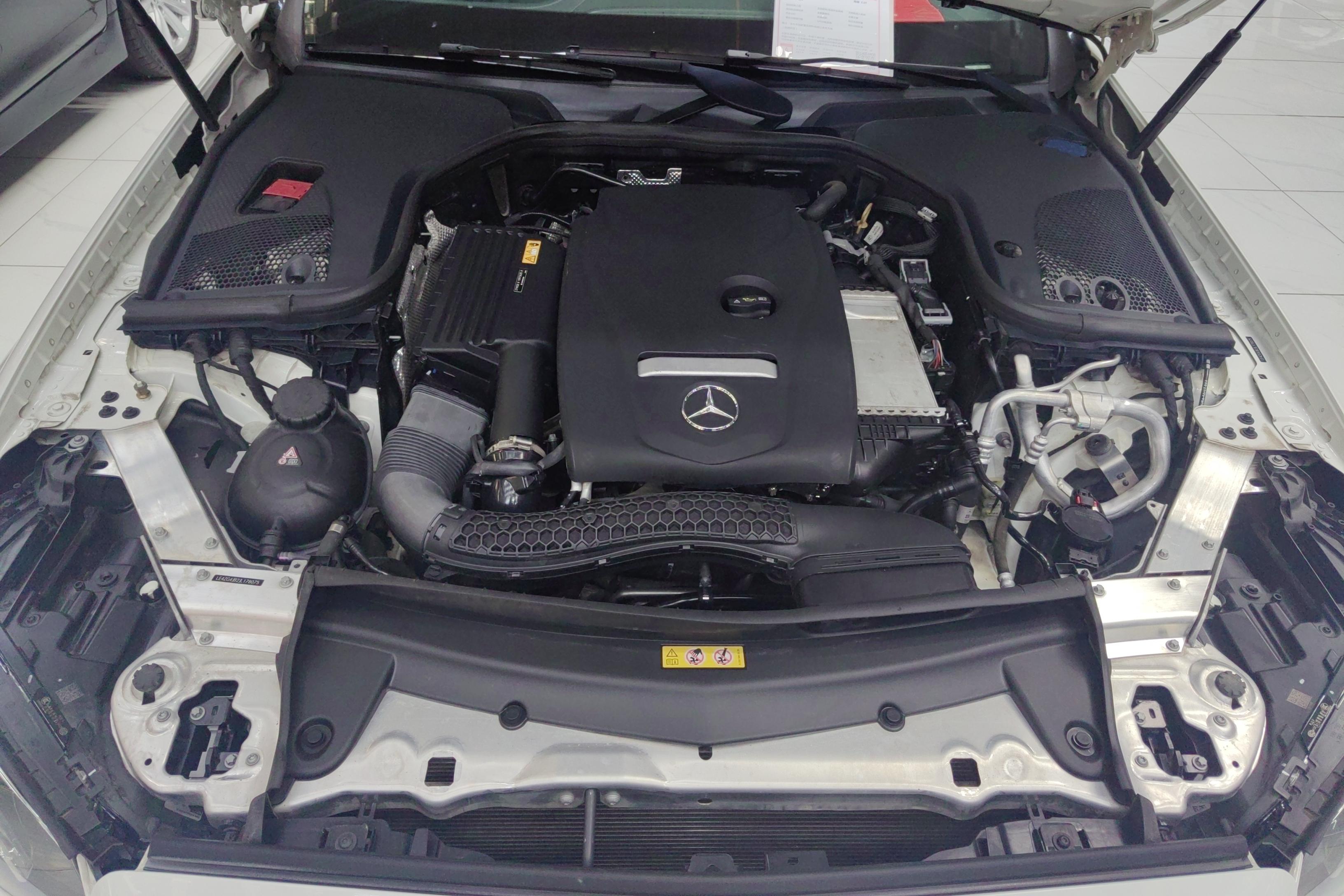 奔驰E级 E300L 2018款 2.0T 自动 汽油 运动时尚型改款 (国Ⅴ) 