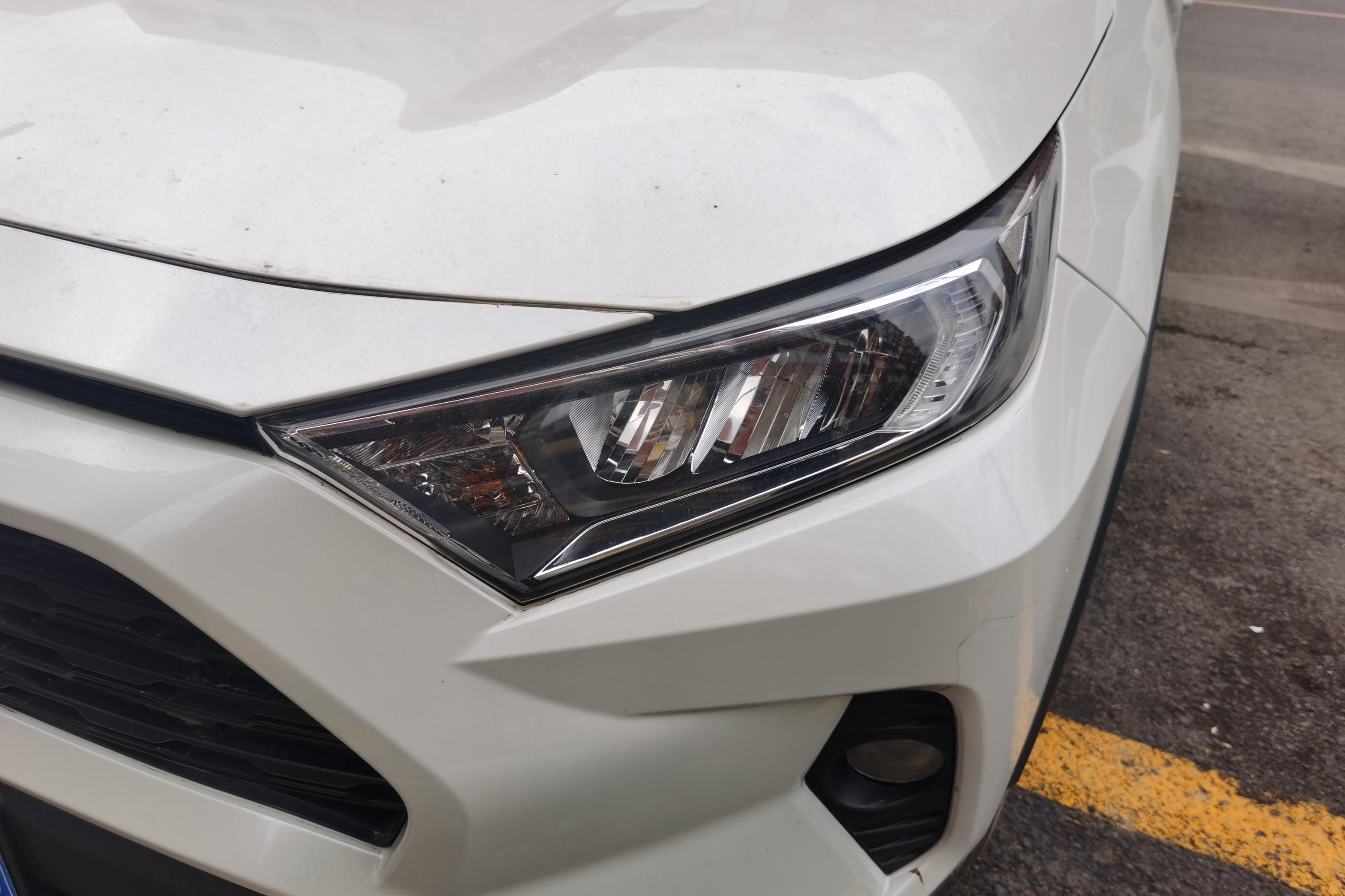 丰田RAV4 2020款 2.0L 自动 前驱 风尚PLUS版 (国Ⅵ) 