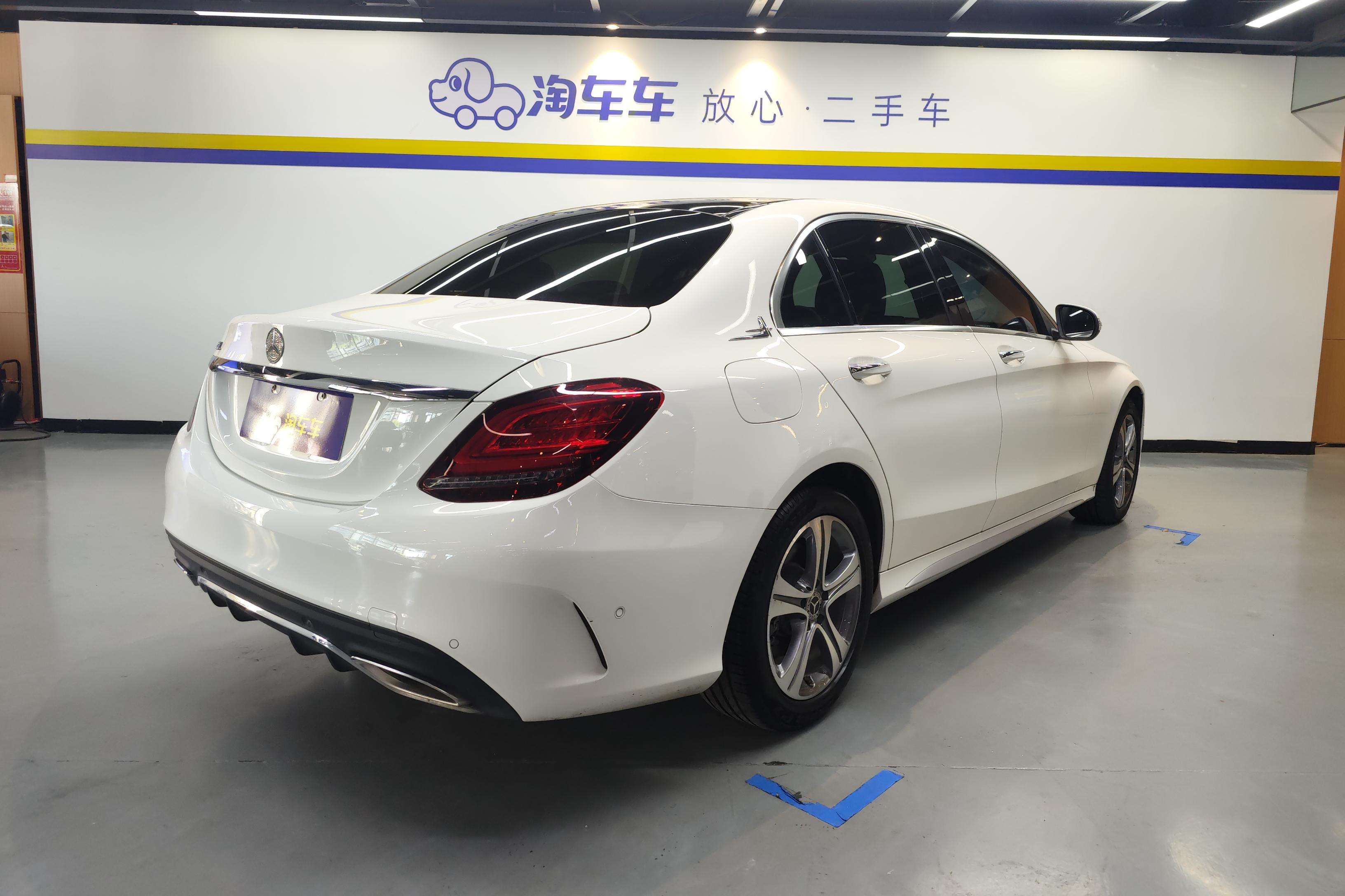 奔驰C级 C260L 2019款 1.5T 自动 运动版改款 (国Ⅵ) 
