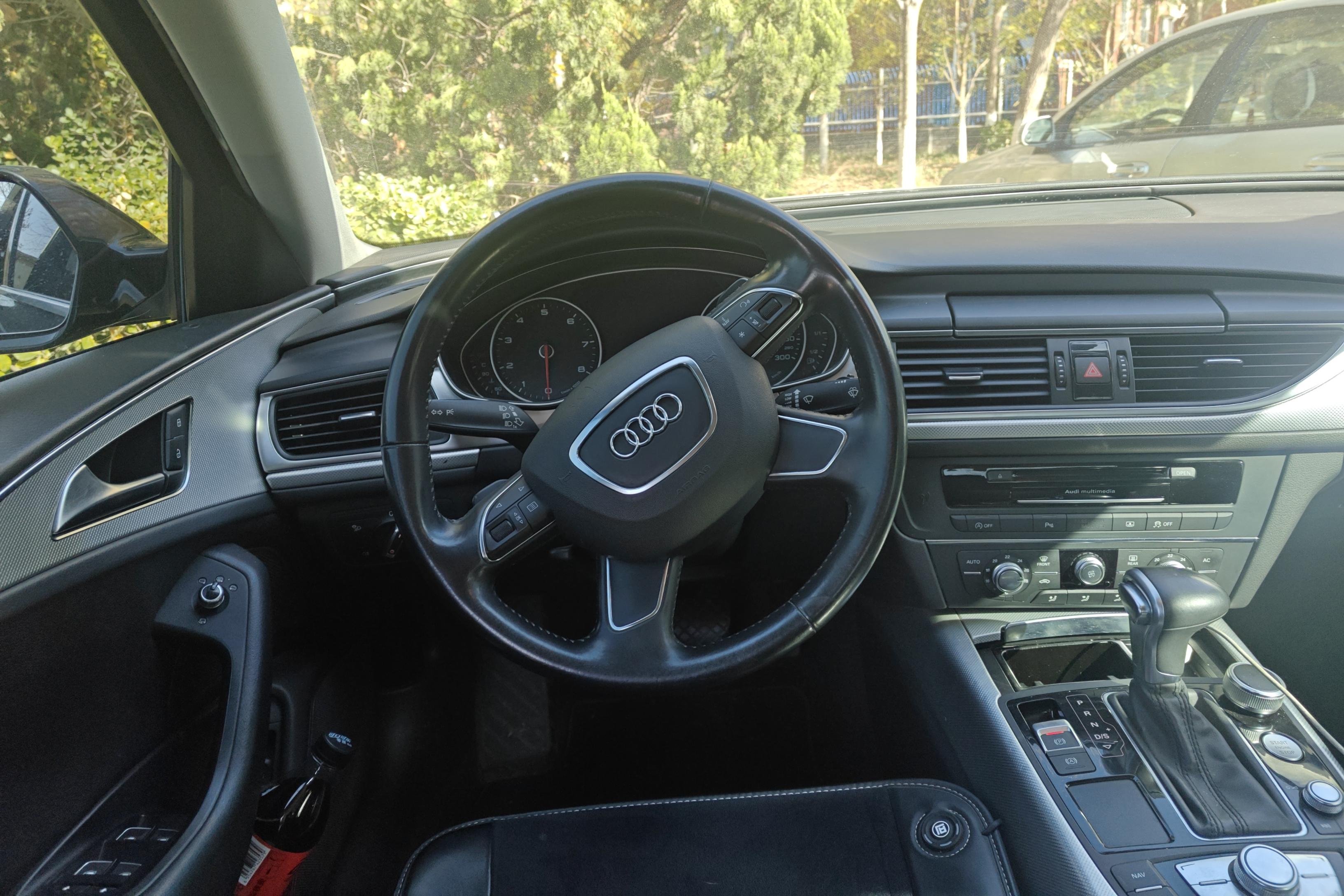 奥迪A6L TFSI 2012款 2.0T 自动 标准型 (国Ⅳ) 