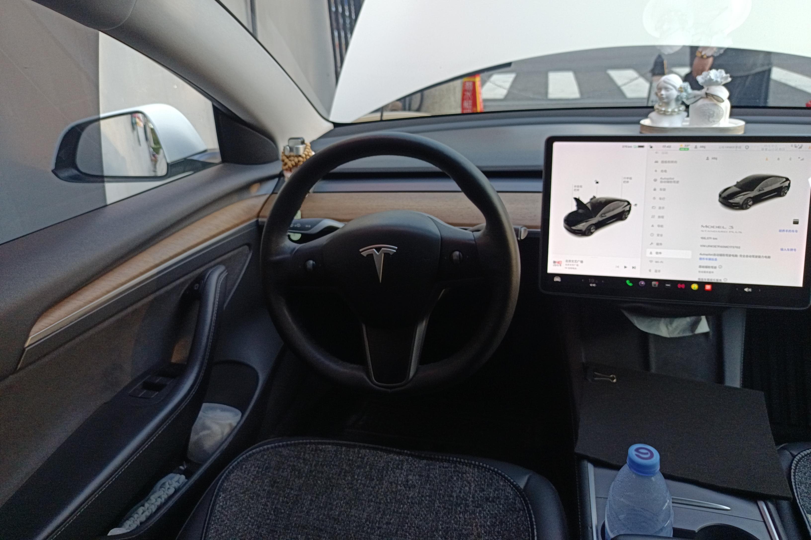 特斯拉MODEL 3 2021款 后驱 纯电动 标准续航升级版 