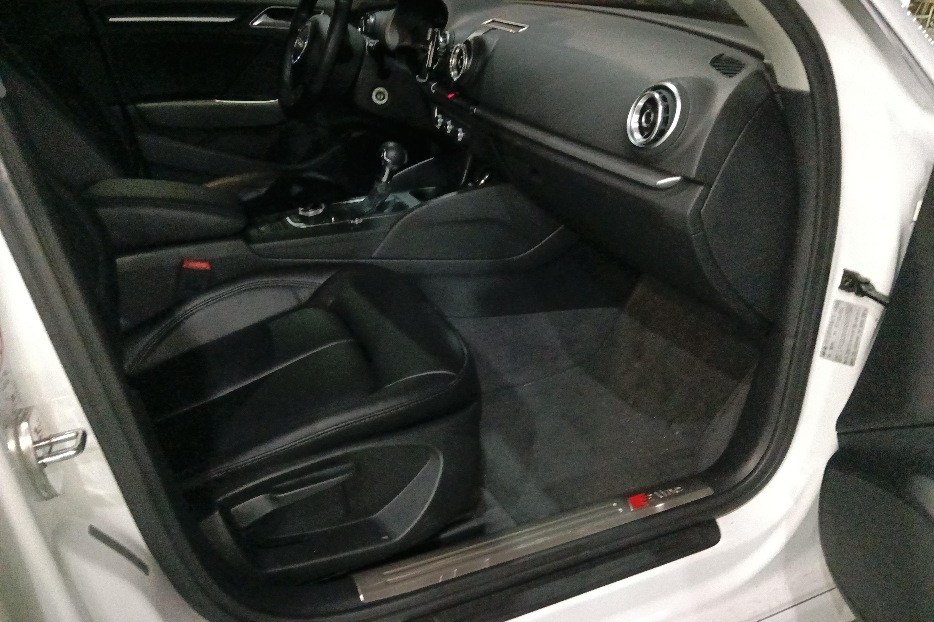 奥迪A3 35TFSI 2016款 1.4T 自动 汽油 进取型Sportback (国Ⅴ) 