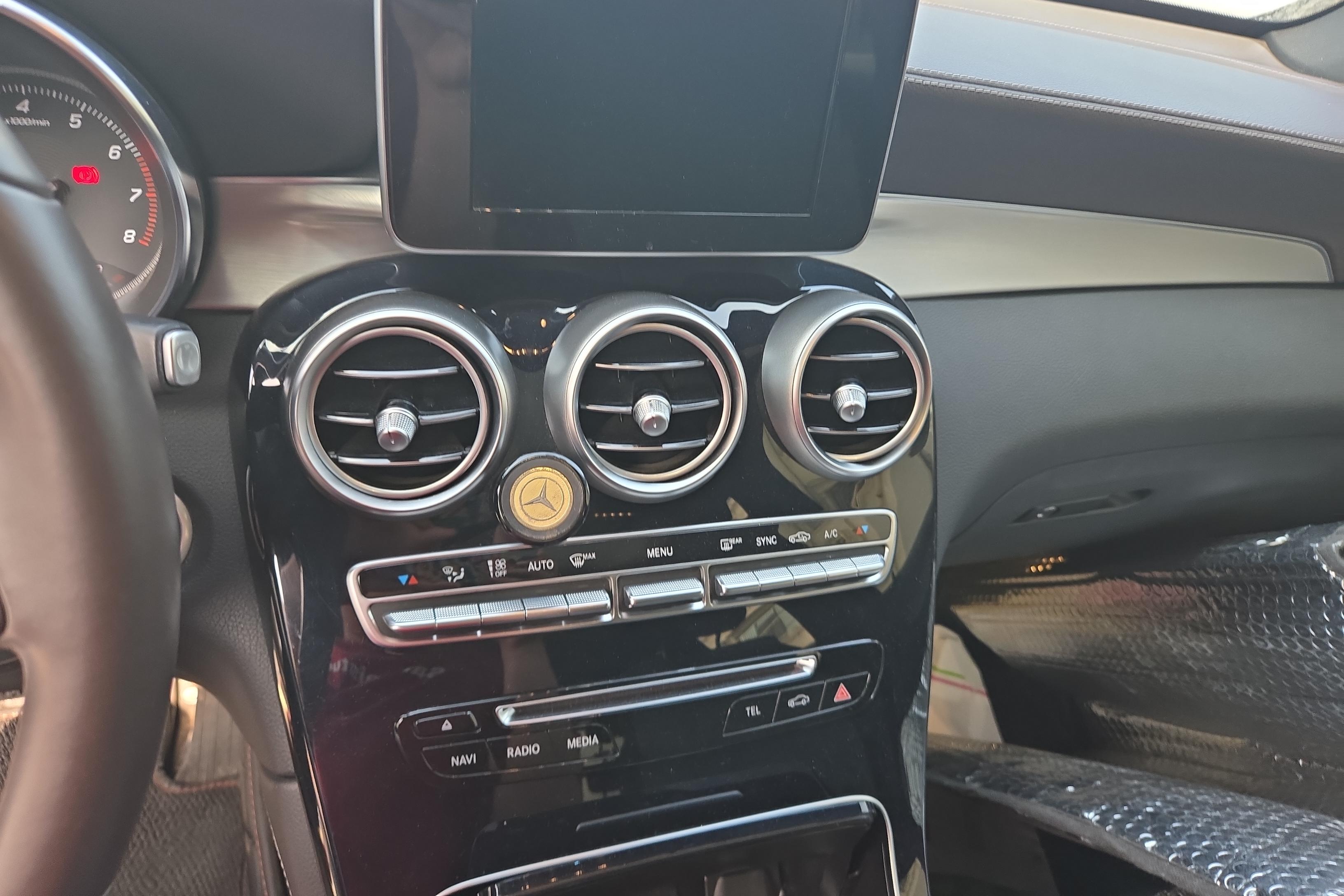 奔驰GLC GLC200L 2019款 2.0T 自动 (国Ⅴ) 