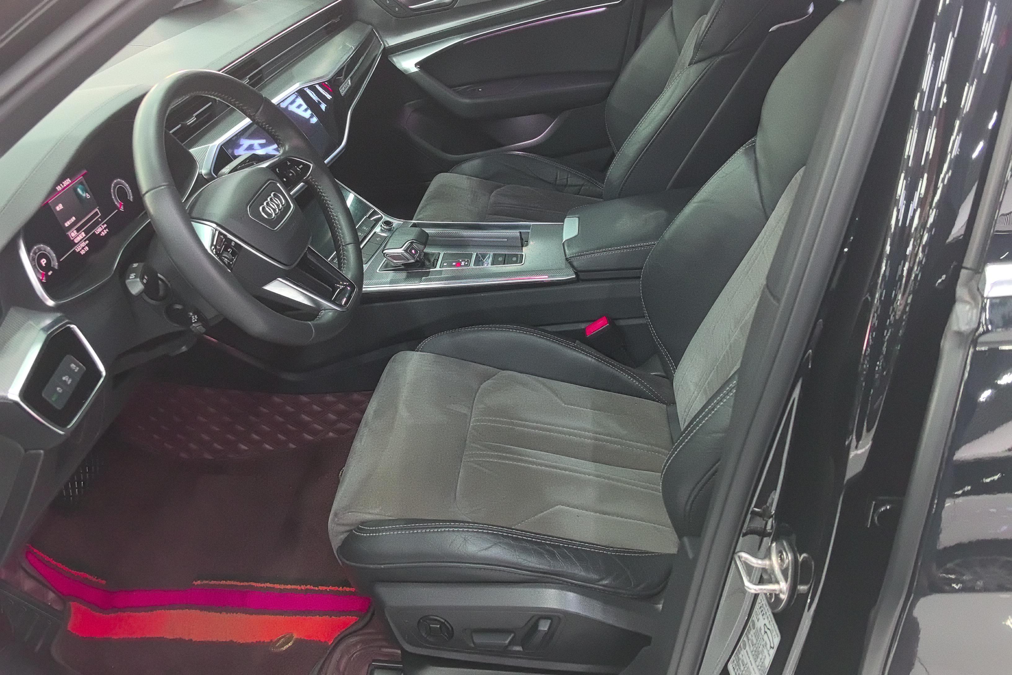 奥迪A6L 40TFSI 2020款 2.0T 自动 豪华动感型 (国Ⅵ) 