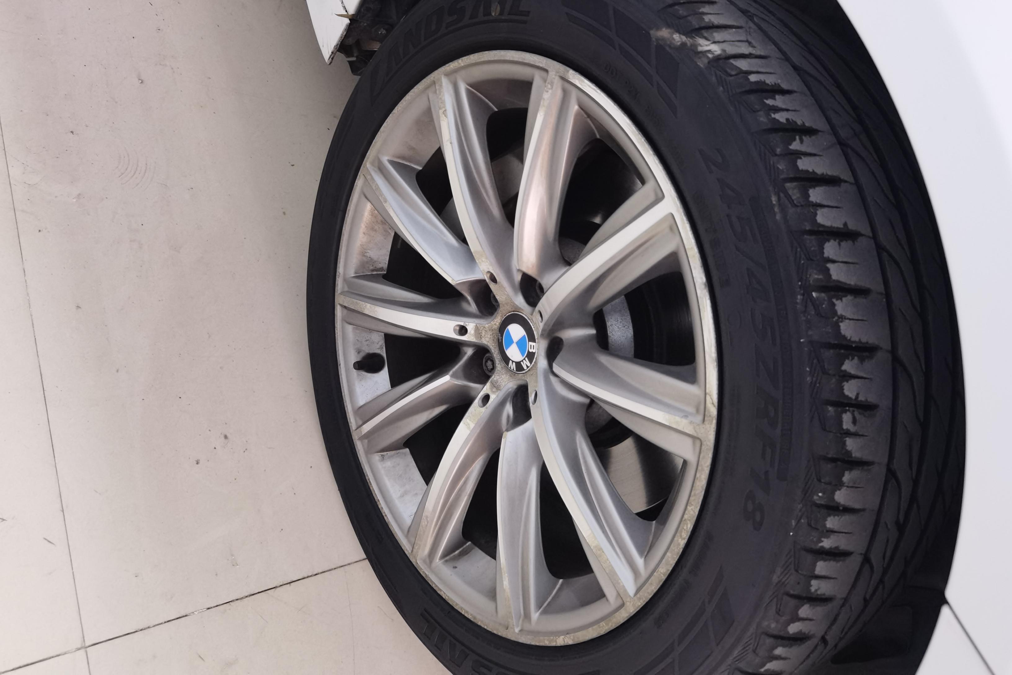 宝马5系 528Li 2018款 2.0T 自动 汽油 上市特别版 (国Ⅴ) 