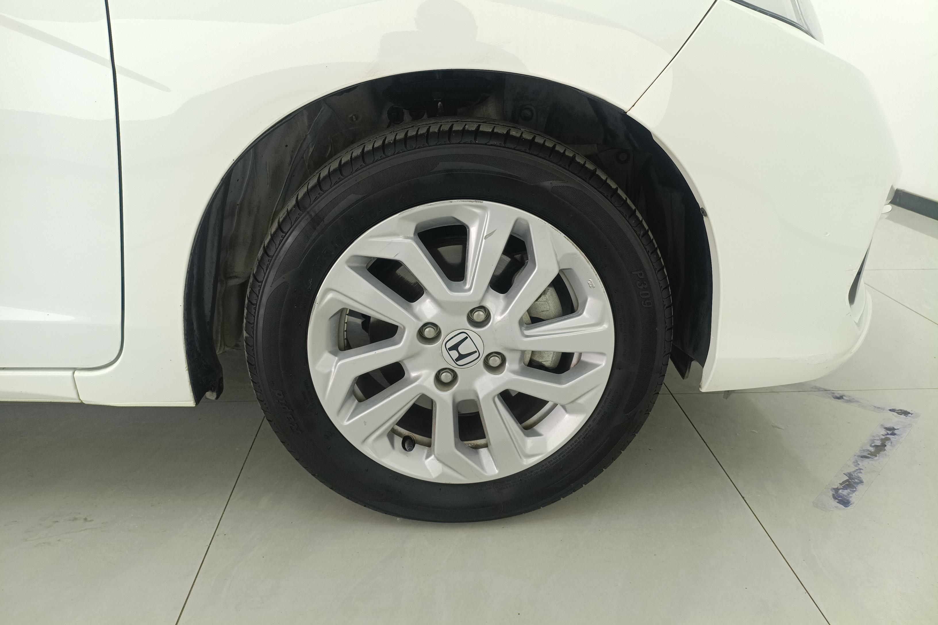 本田飞度 2018款 1.5L 自动 5门5座两厢车 舒适天窗型 (国Ⅴ) 