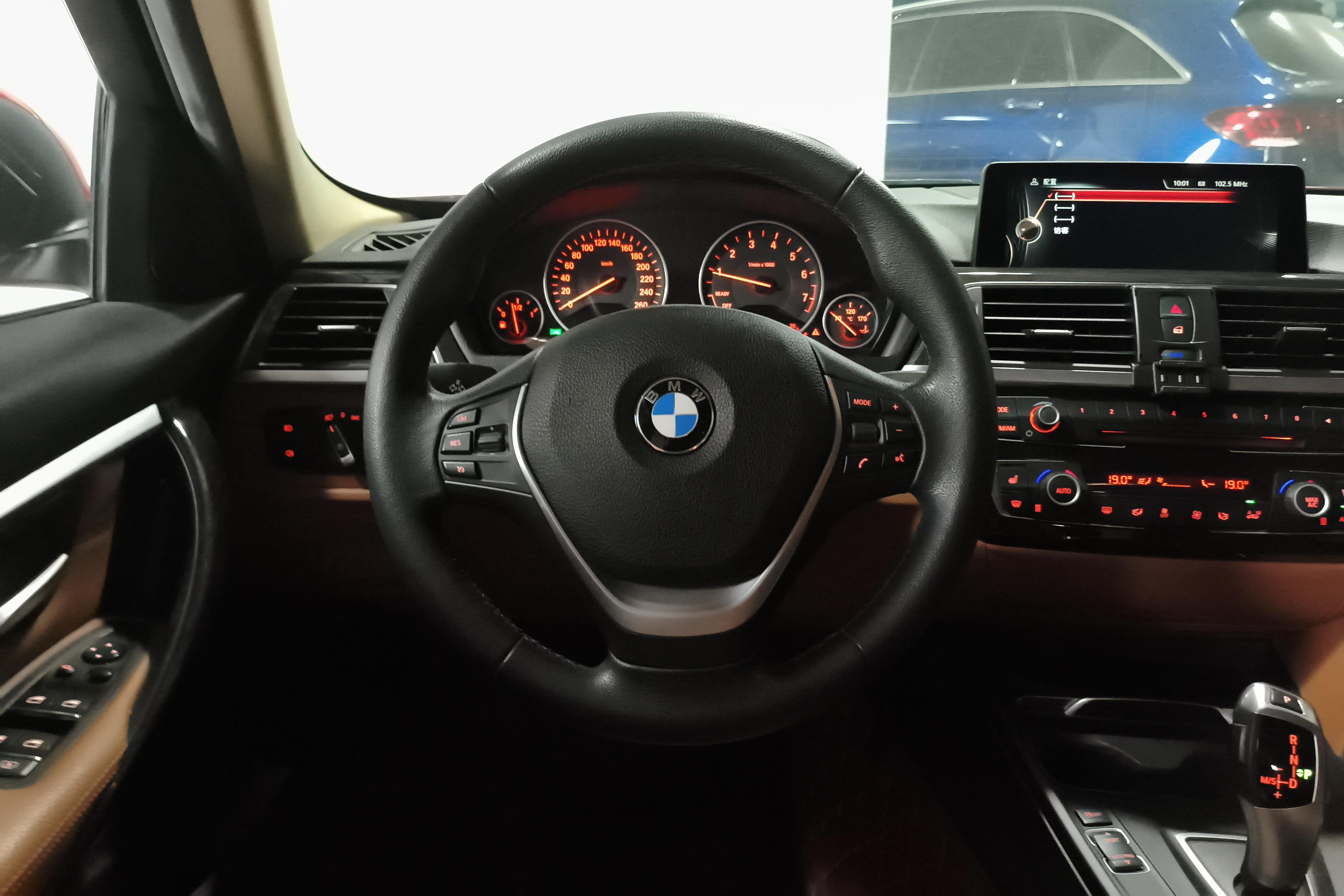 宝马3系 320Li 2016款 2.0T 自动 汽油 豪华设计套装 (国Ⅴ) 