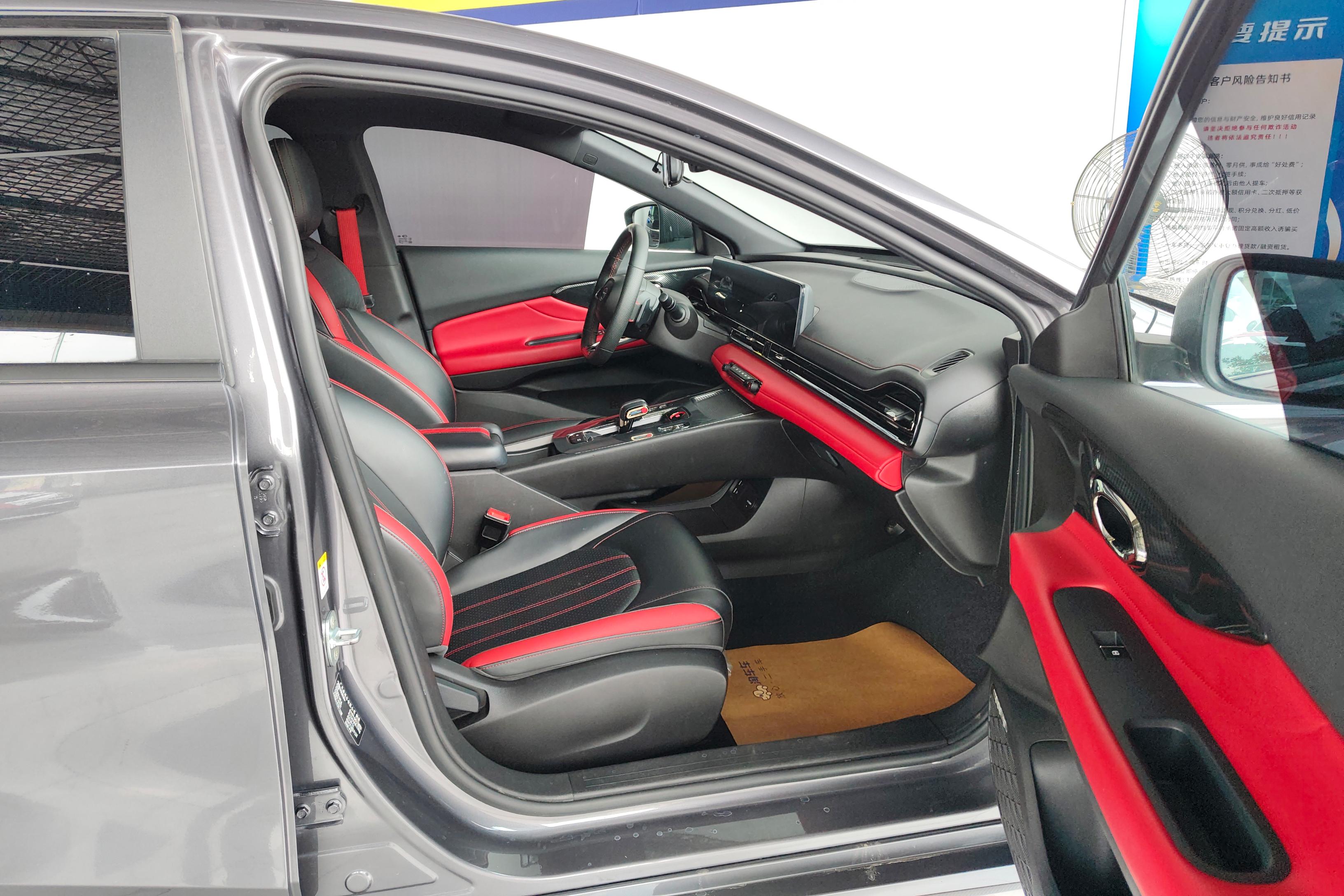 传祺影豹 2021款 1.5T 自动 J15版270T (国Ⅵ) 