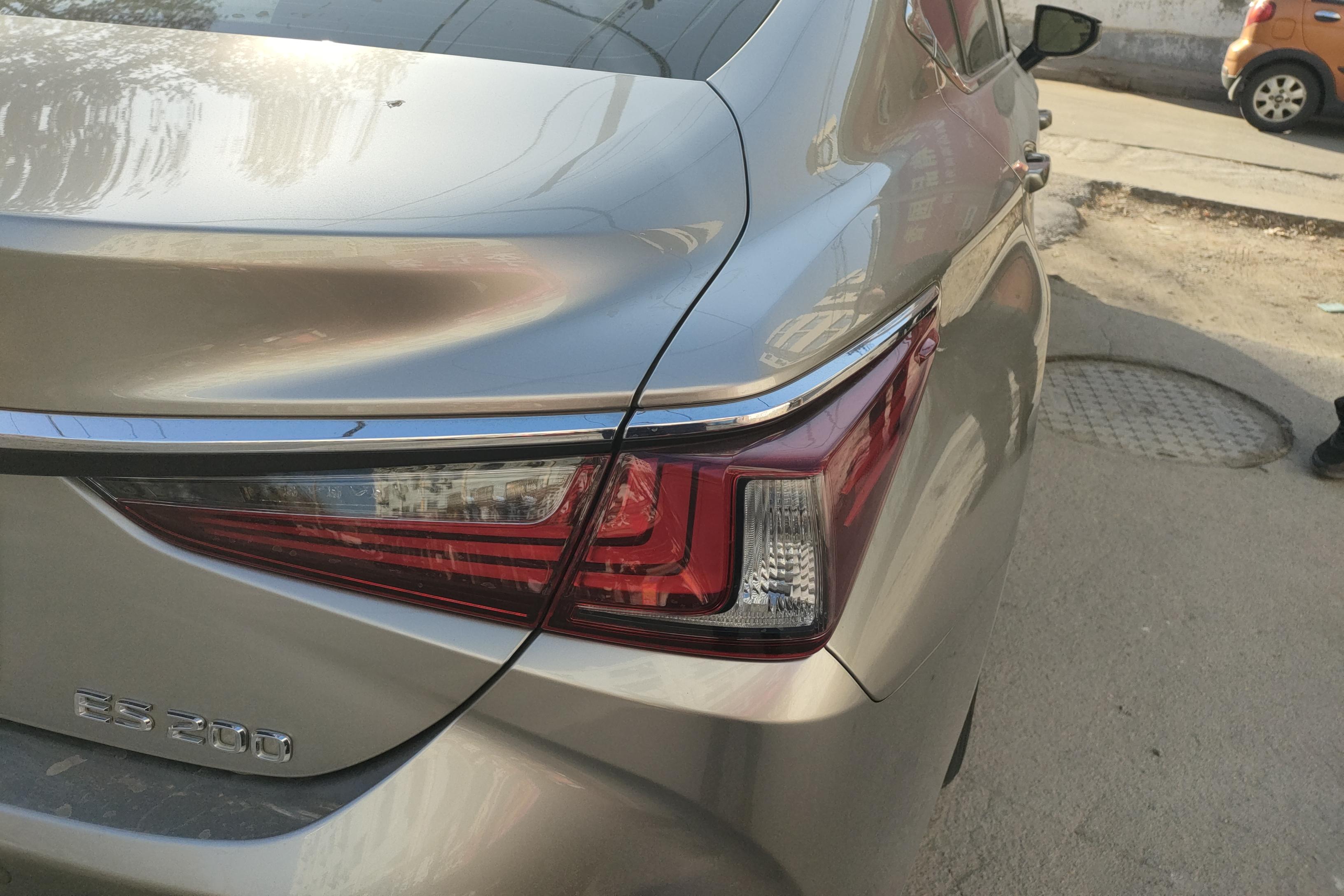 雷克萨斯ES 200 [进口] 2020款 2.0L 自动 卓越版 