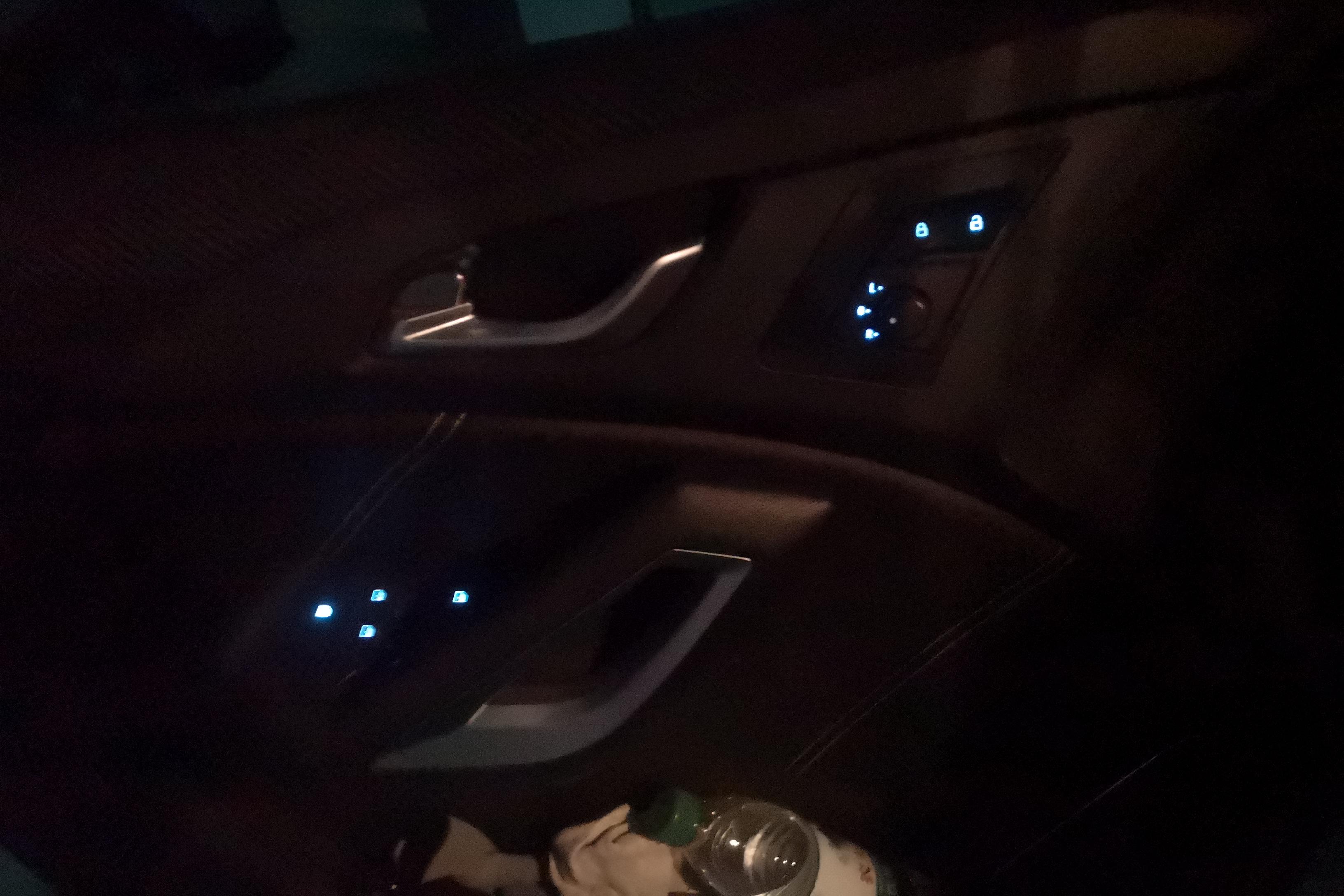 江铃驭胜 S350 2018款 2.0T 自动 四驱 豪华天窗版 (国Ⅴ) 