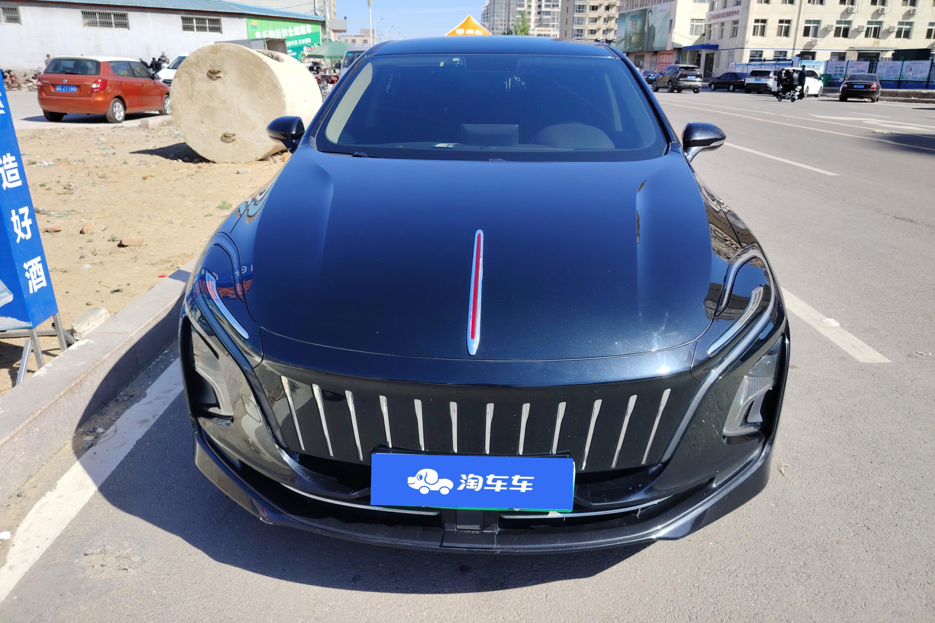 红旗E-QM5 2023款 0.0T 自动 PLUS 