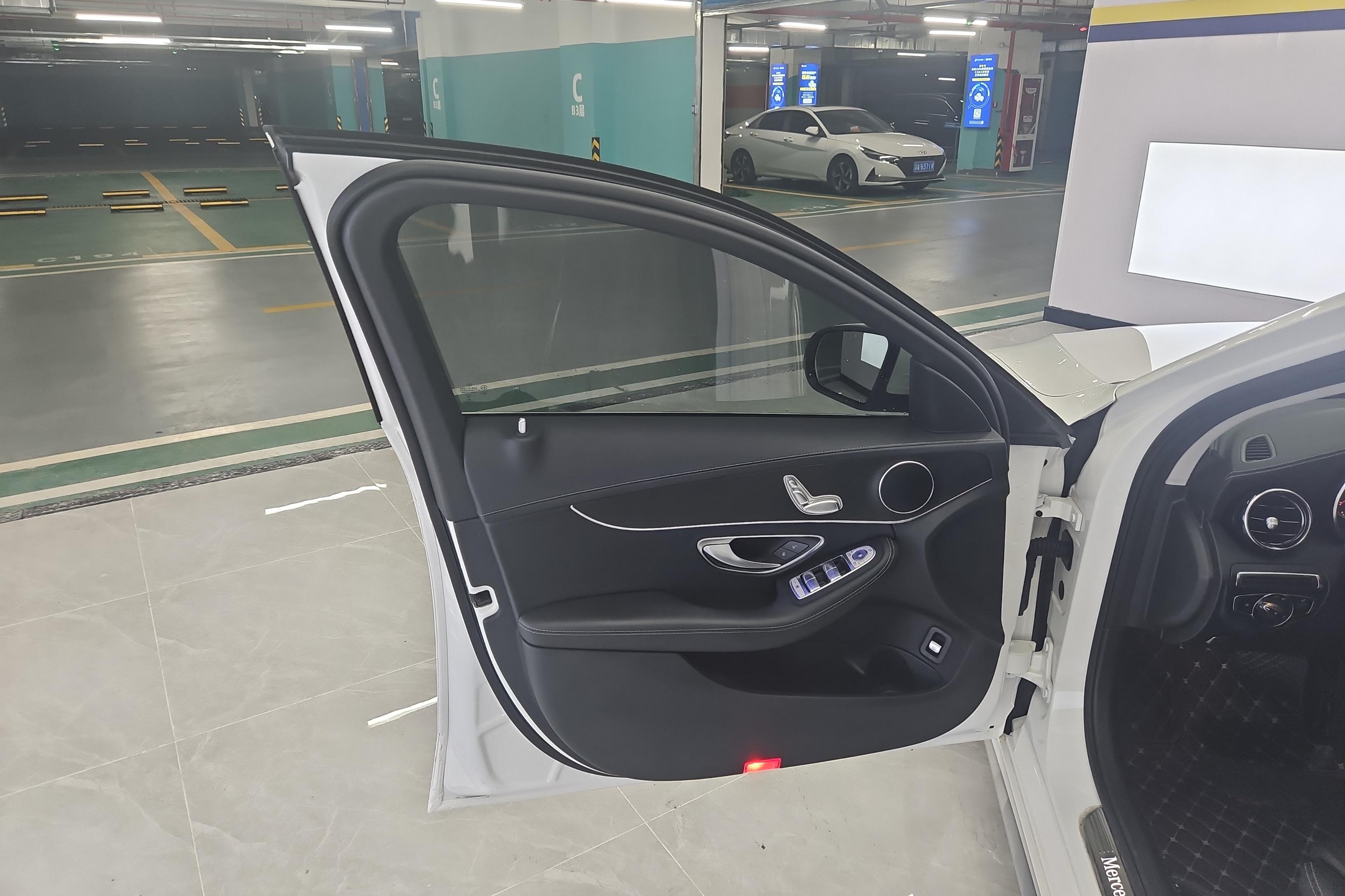 奔驰C级 C200L 2021款 1.5T 自动 时尚型运动版 (国Ⅵ) 