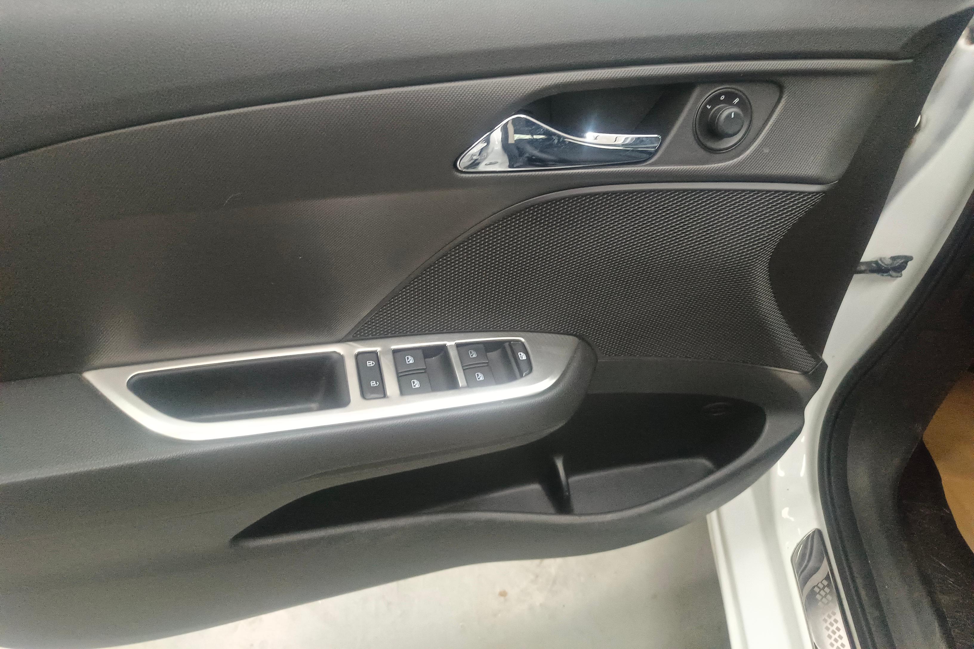 雪佛兰科沃兹 2018款 1.5L 自动 320欣悦版 (国Ⅴ) 