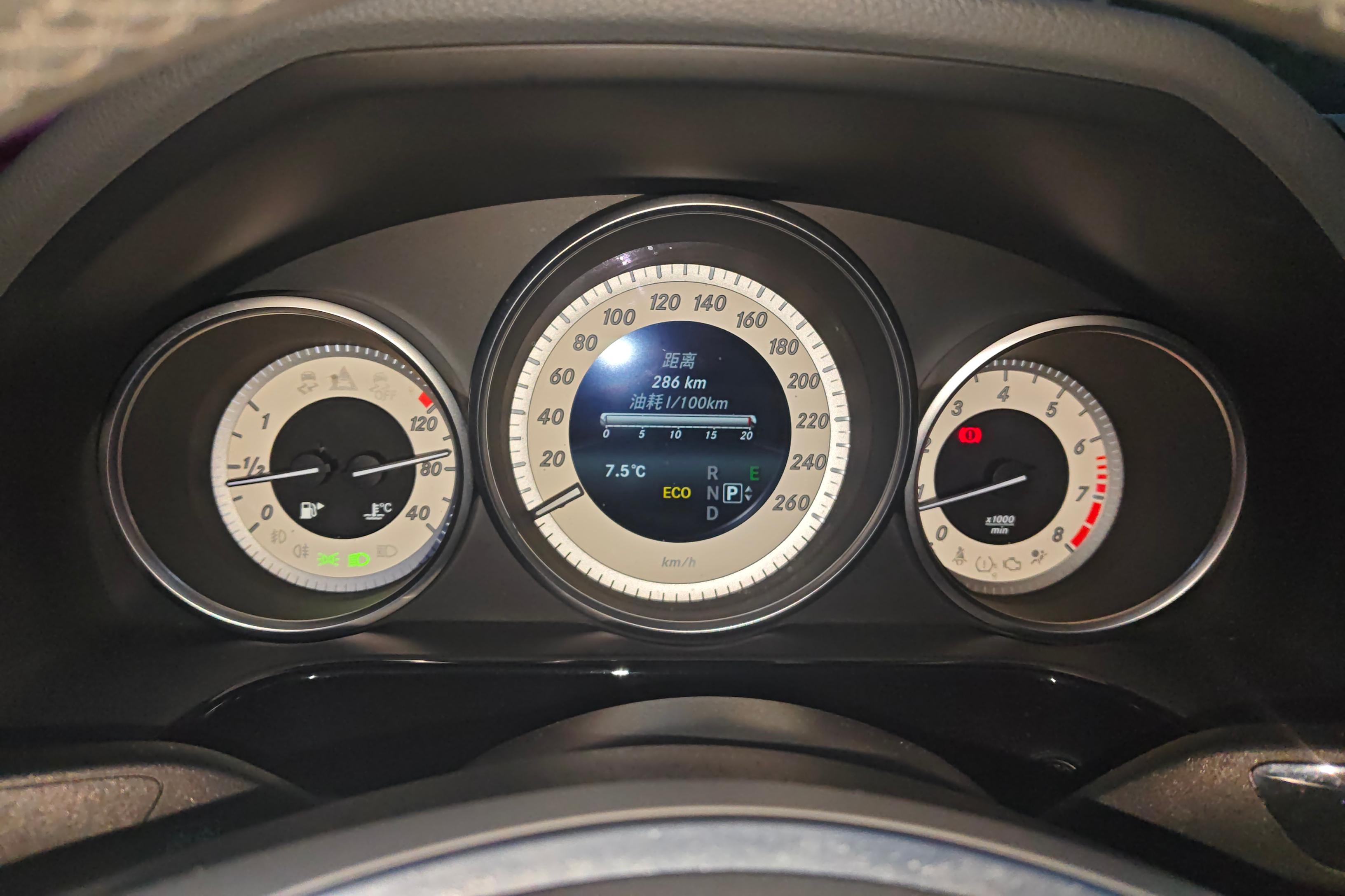 奔驰E级 E260L 2014款 1.8T 自动 汽油 运动型 (国Ⅳ) 
