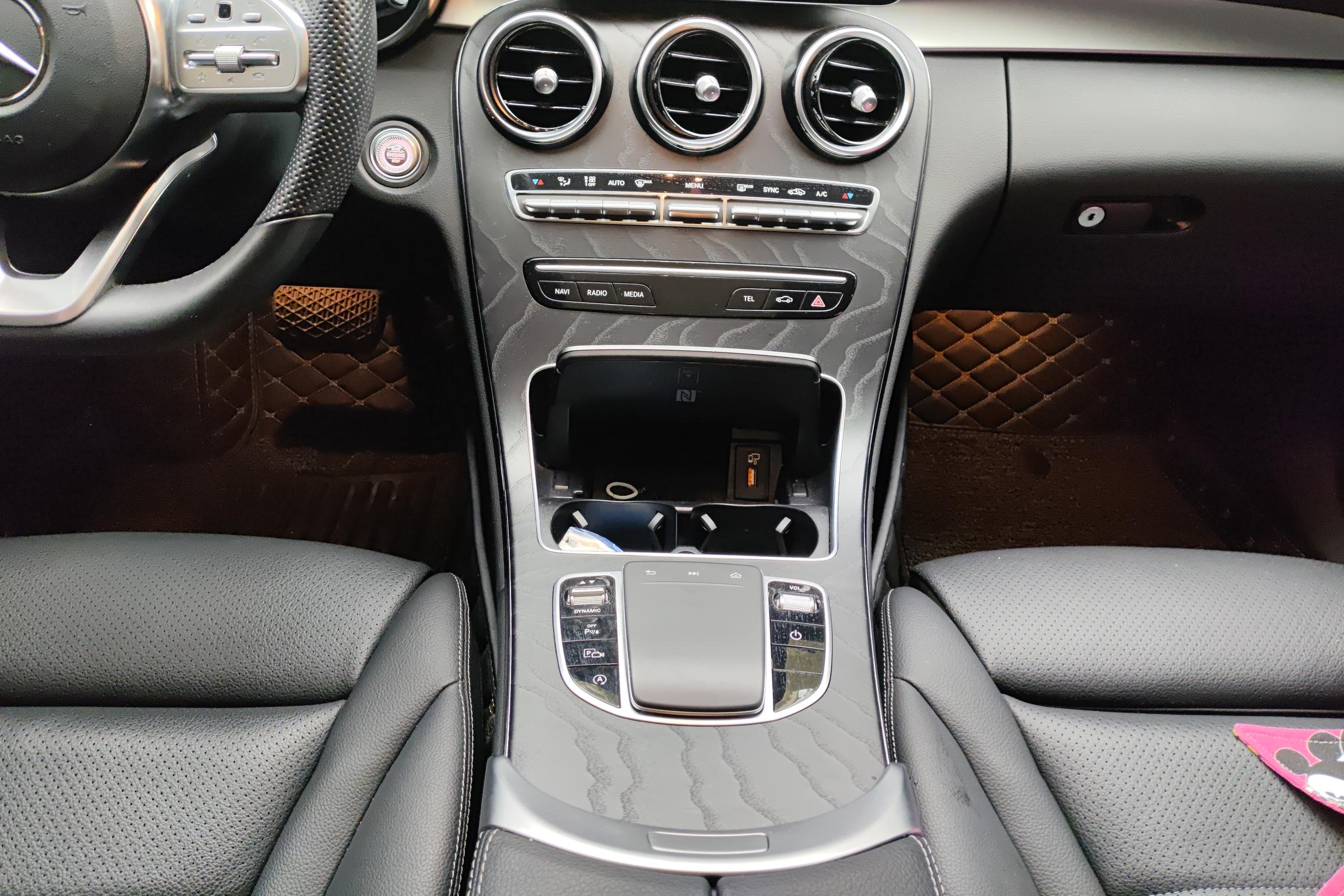 奔驰C级 C260L 2021款 1.5T 自动 运动版 (国Ⅵ) 