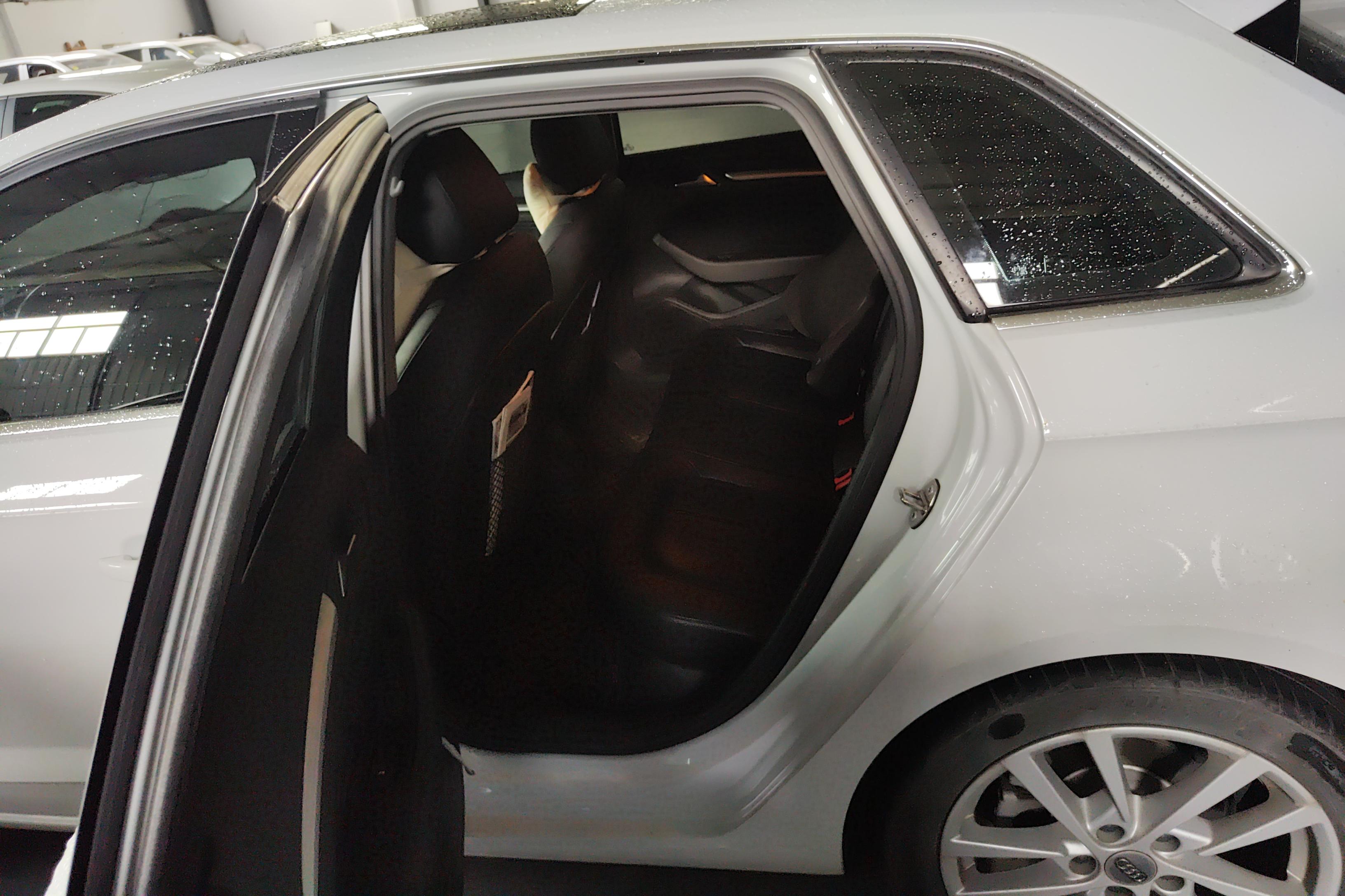 奥迪A3 35TFSI 2020款 1.4T 自动 汽油 进取型Sportback (国Ⅵ) 