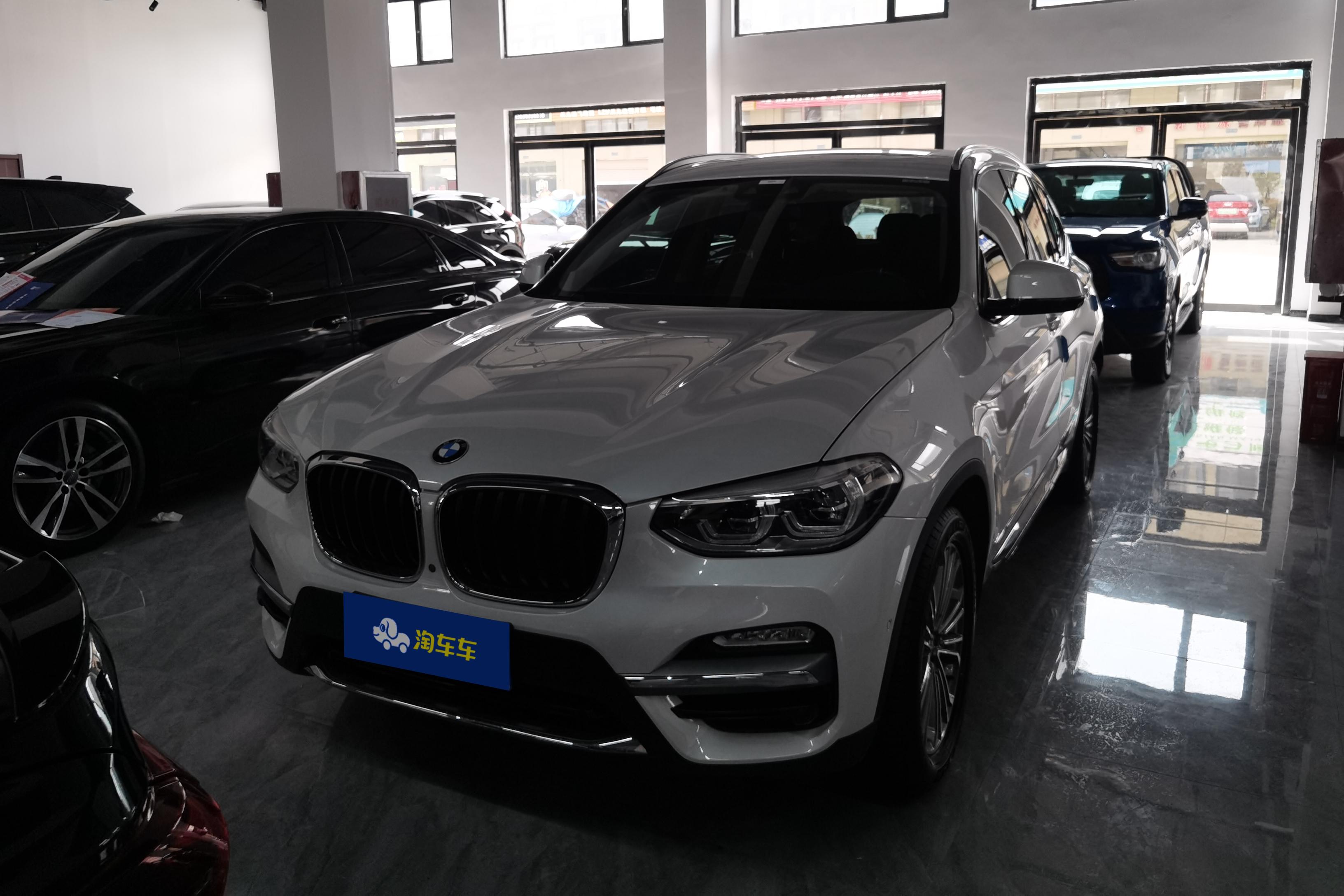 宝马X3 2018款 2.0T 自动 四驱 豪华套装 (国Ⅵ) 