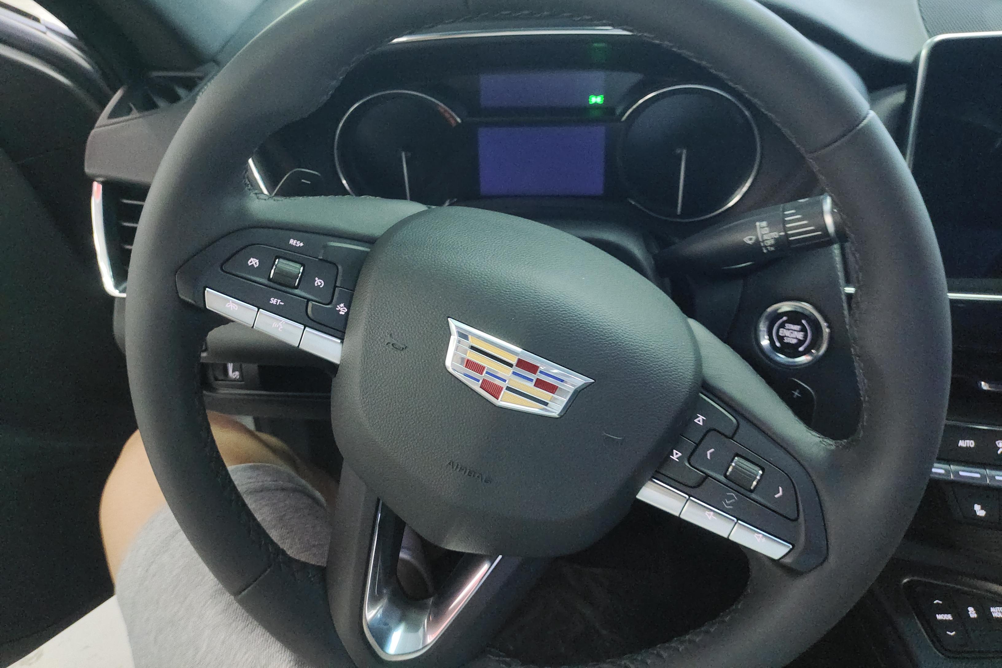凯迪拉克CT5 2022款 2.0T 自动 28T豪华型 (国Ⅵ) 