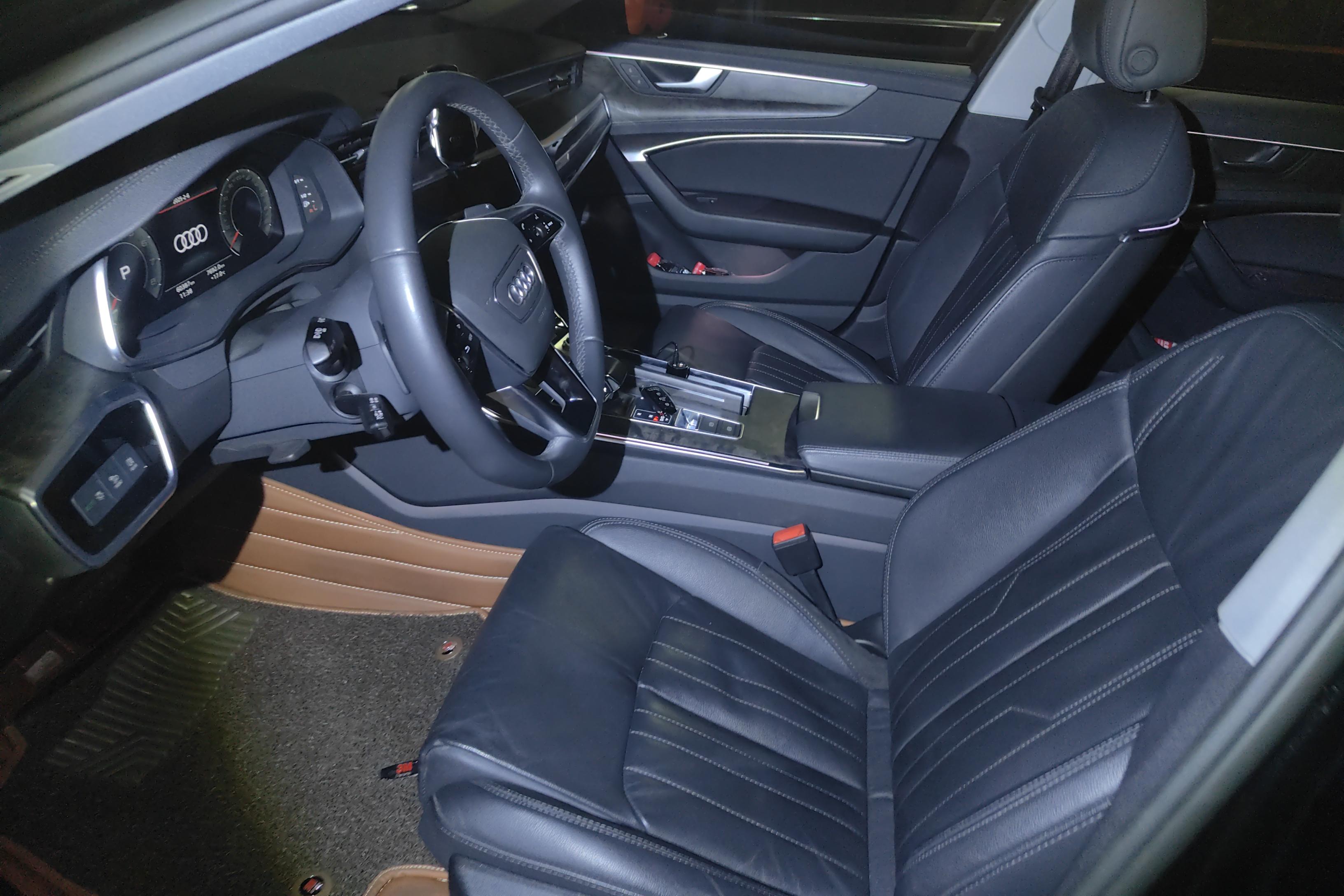 奥迪A6L 45TFSI 2022款 2.0T 自动 臻选致雅型 (国Ⅵ) 