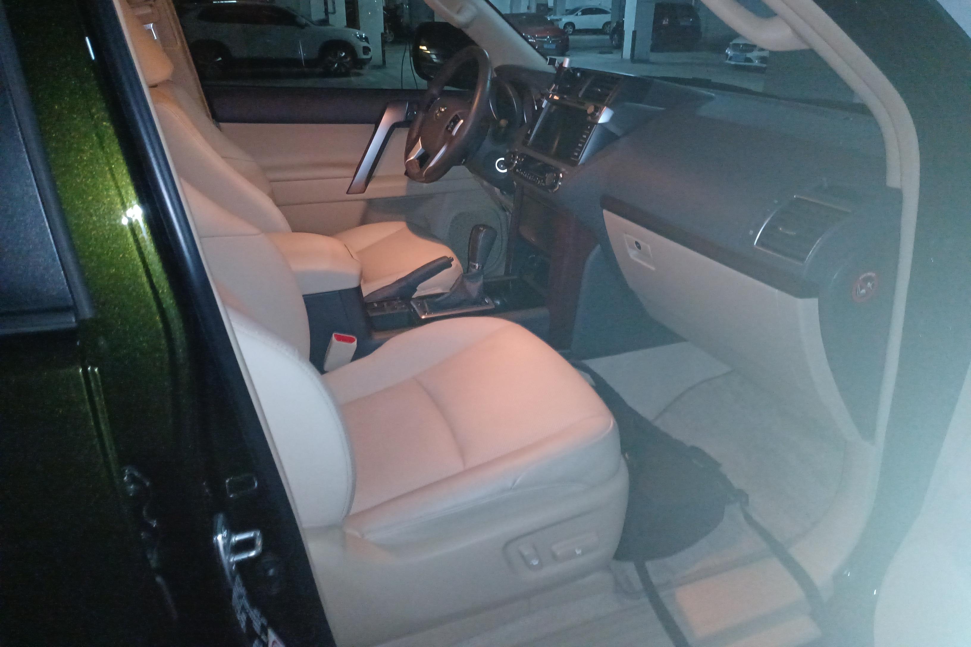 丰田普拉多 2015款 2.7L 自动 四驱 豪华版 (国Ⅴ) 