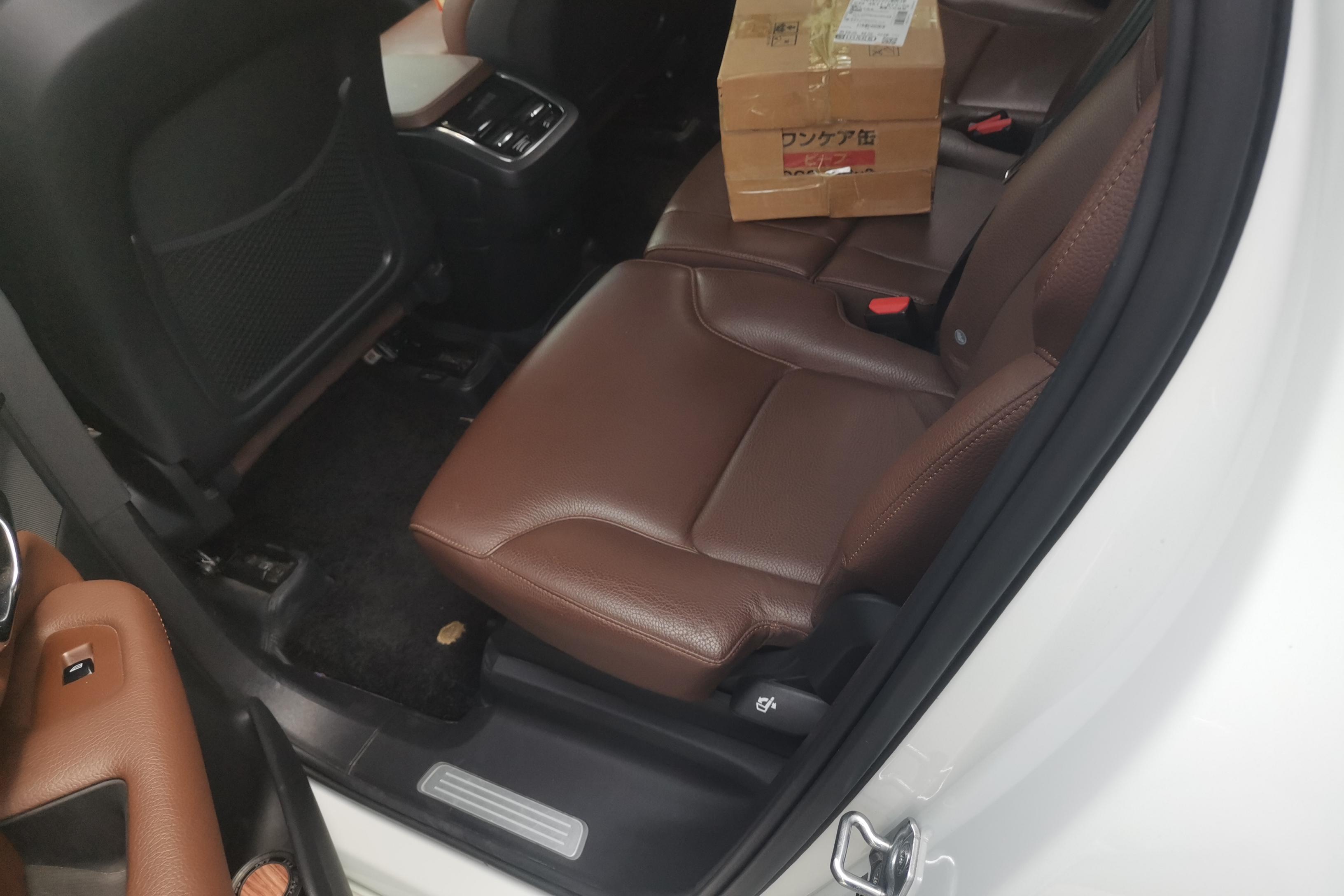 沃尔沃XC90 B6 [进口] 2021款 2.0T 自动 四驱 汽油 智逸豪华版 (国Ⅵ) 