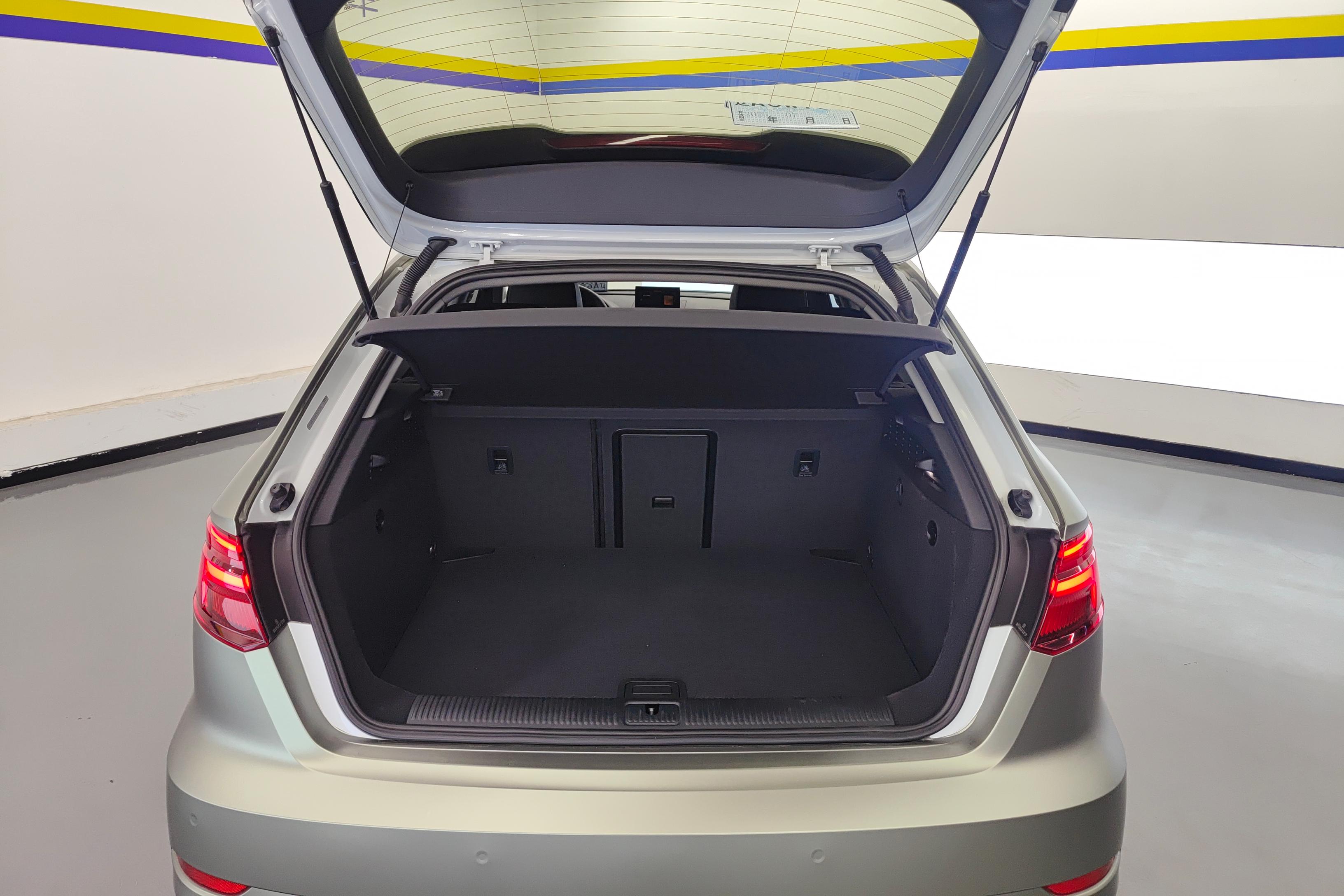 奥迪A3 35TFSI 2019款 1.4T 自动 进取型Limousine (国Ⅴ) 