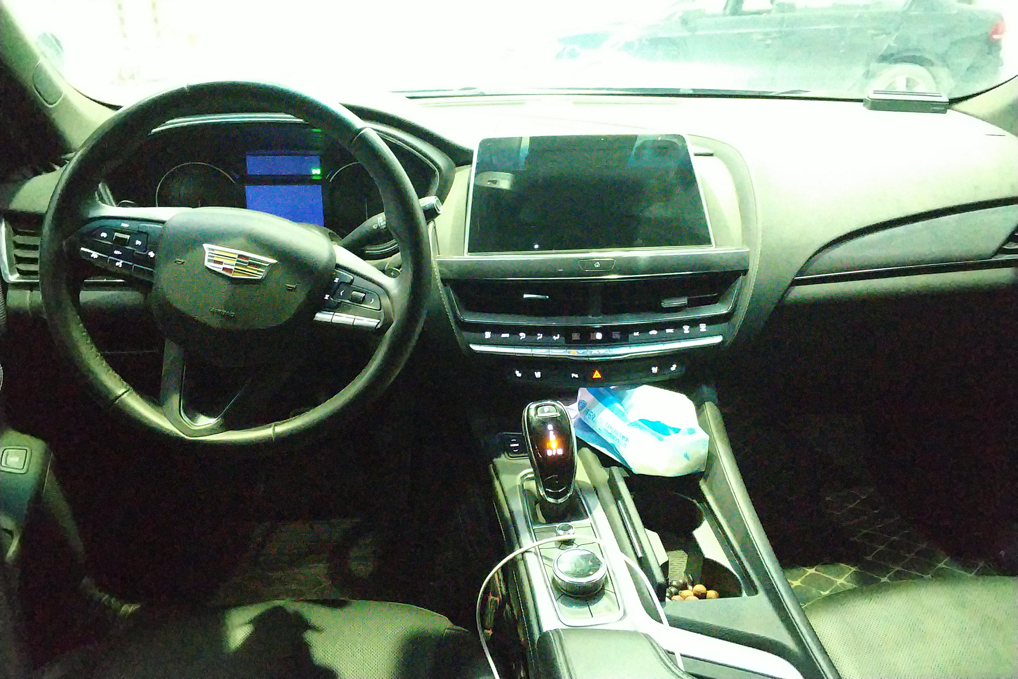 凯迪拉克CT5 2022款 2.0T 自动 28T豪华型 (国Ⅵ) 
