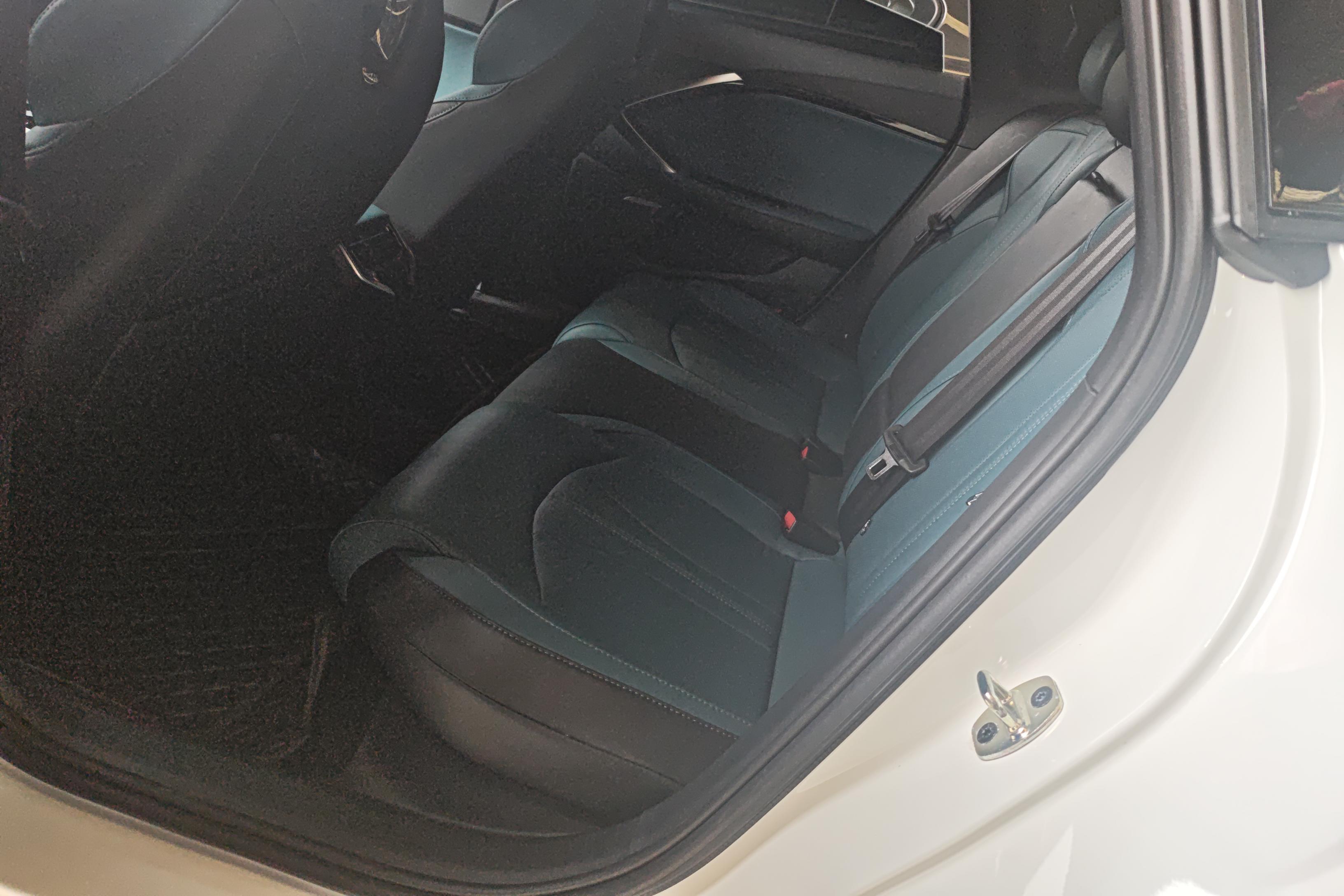 名爵MG7 2023款 2.0T 自动 猎美尊享版 (国Ⅵ) 