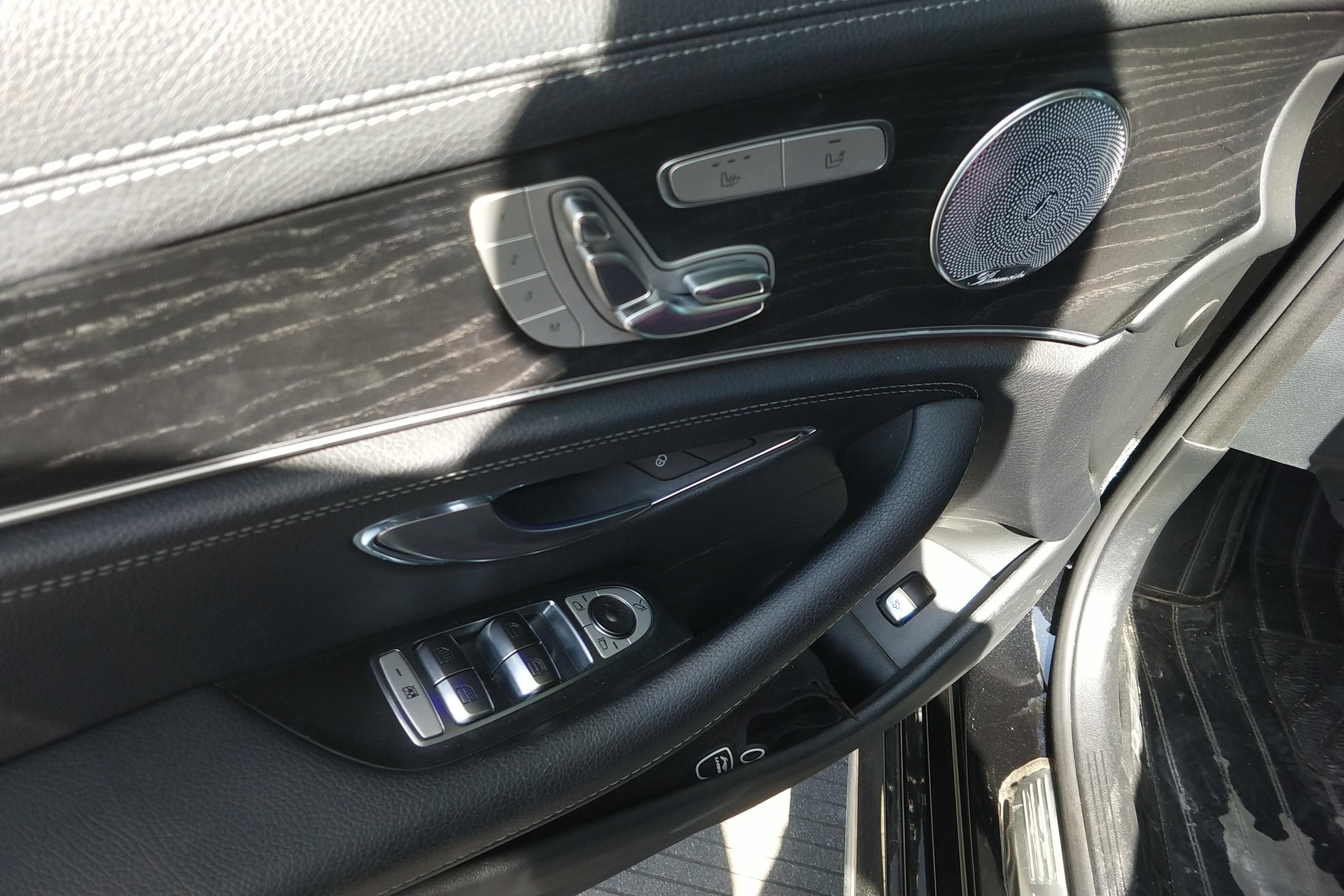奔驰E级 E300L 2020款 2.0T 自动 汽油 运动豪华型 (国Ⅵ) 