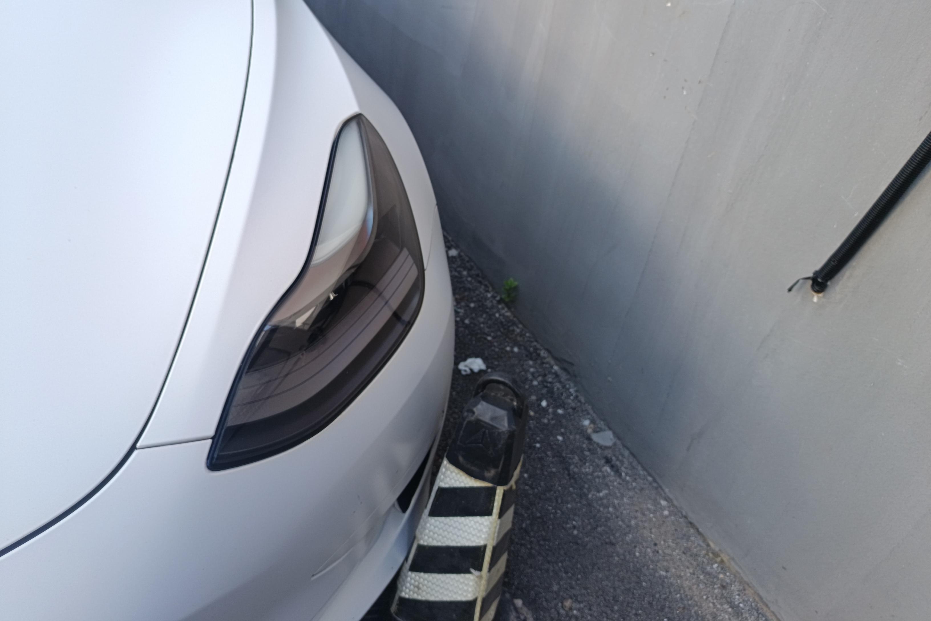 特斯拉MODEL 3 2021款 后驱 纯电动 标准续航升级版 