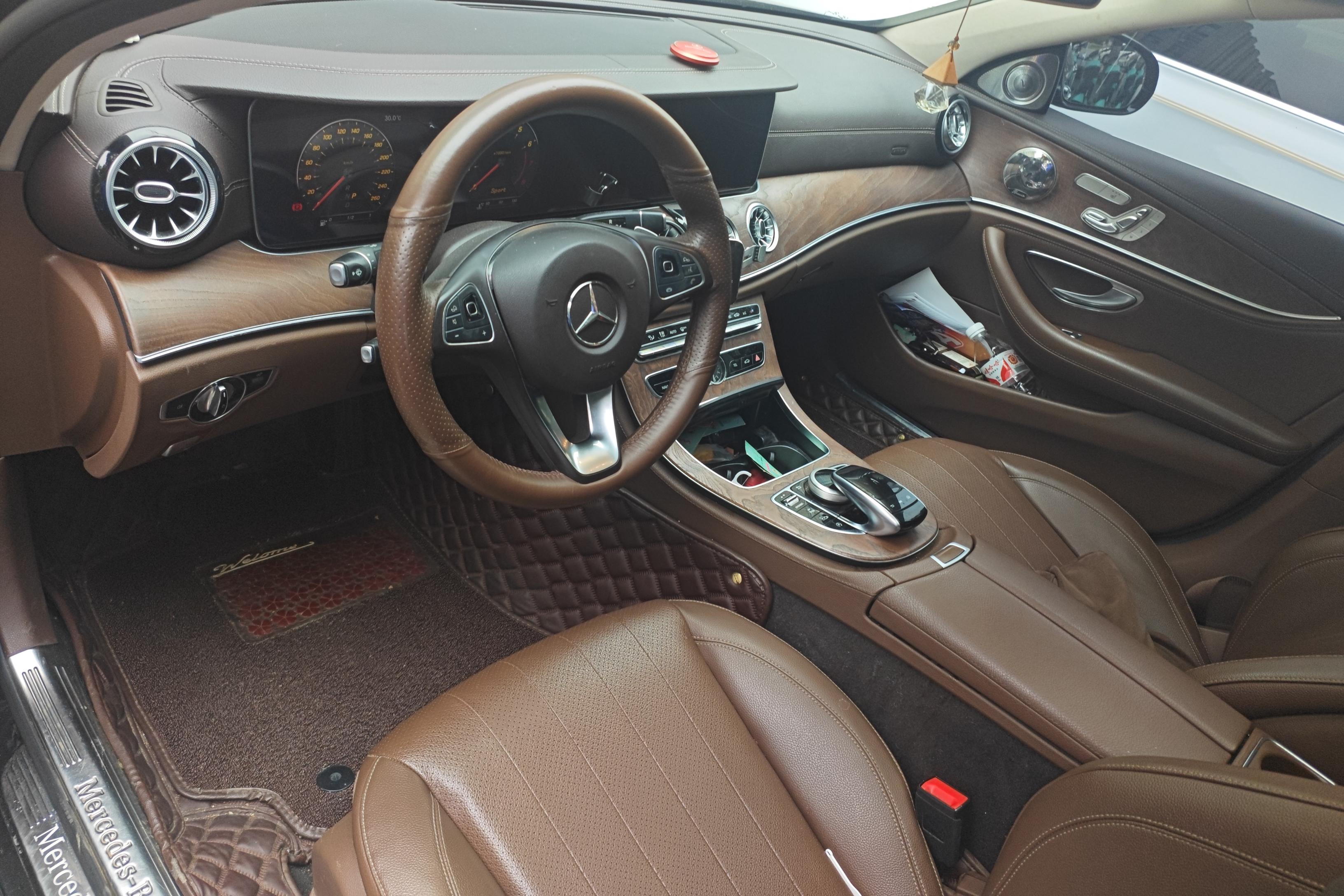 奔驰E级 E300L 2018款 2.0T 自动 汽油 豪华型改款 (国Ⅴ) 