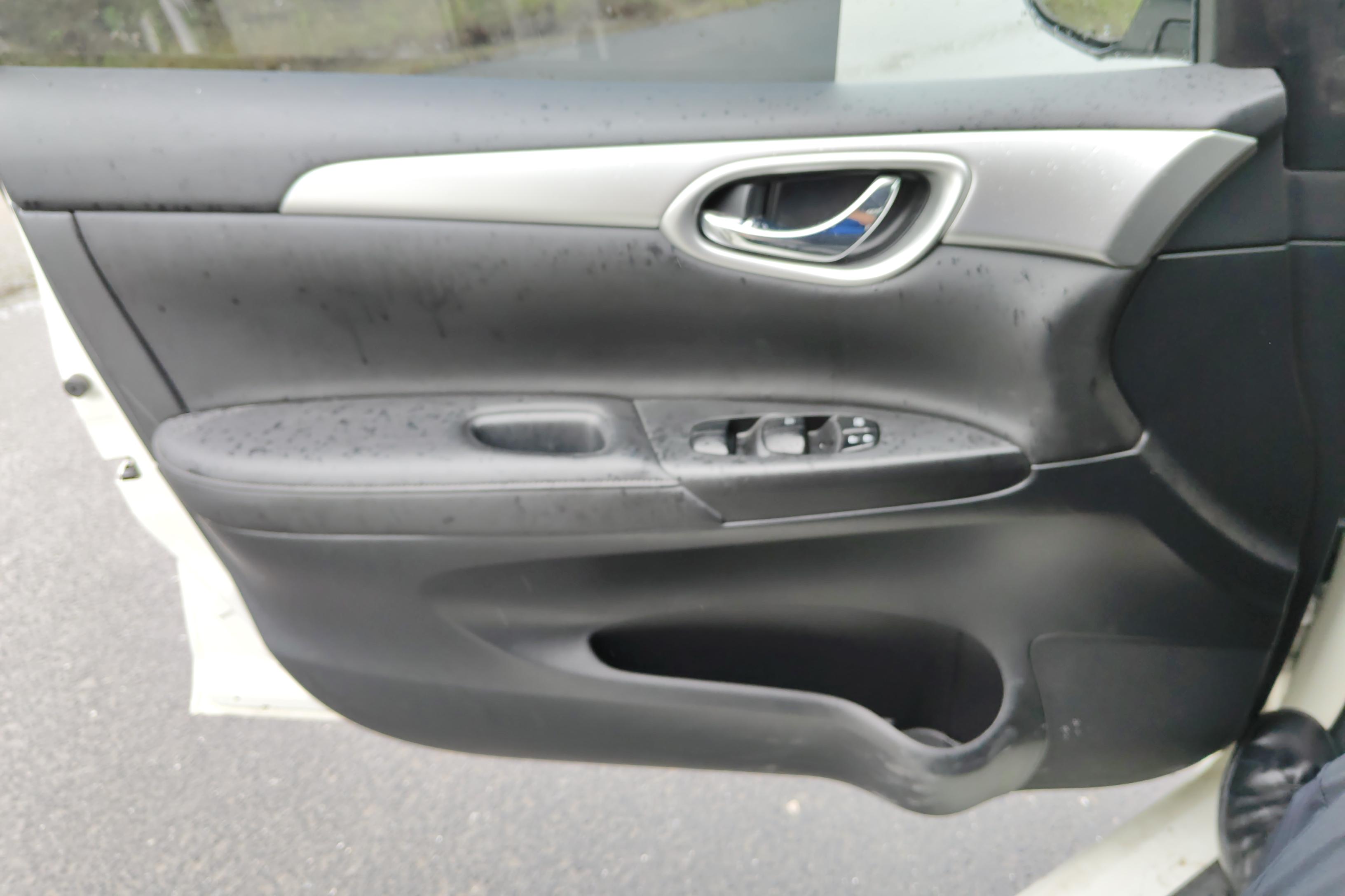 日产轩逸 2022款 1.6L 自动 经典XE舒适版 (国Ⅵ) 