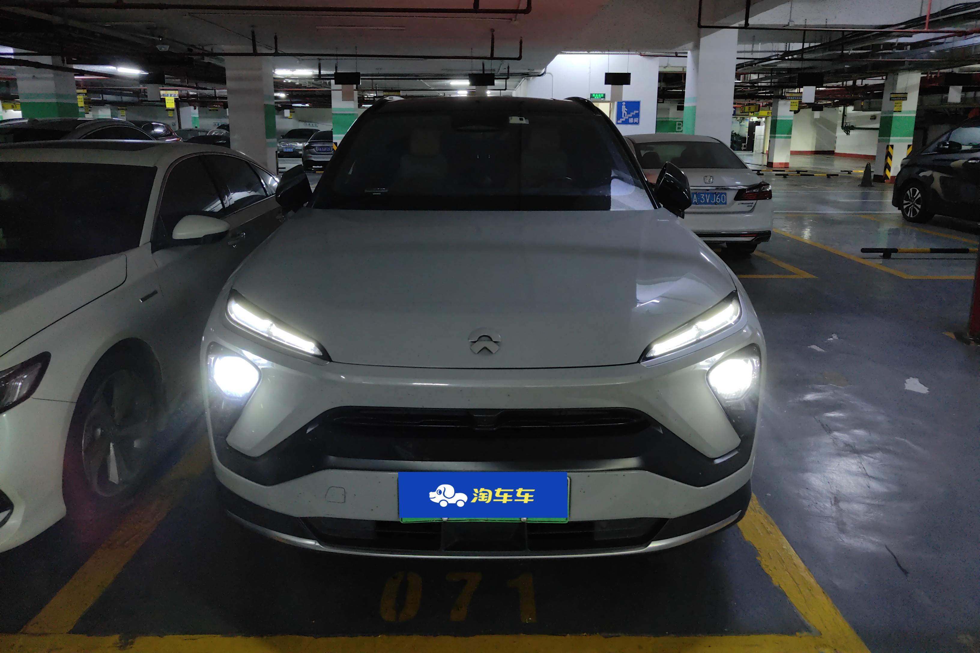 蔚来ES6 2020款 自动 性能版610KM 纯电动 