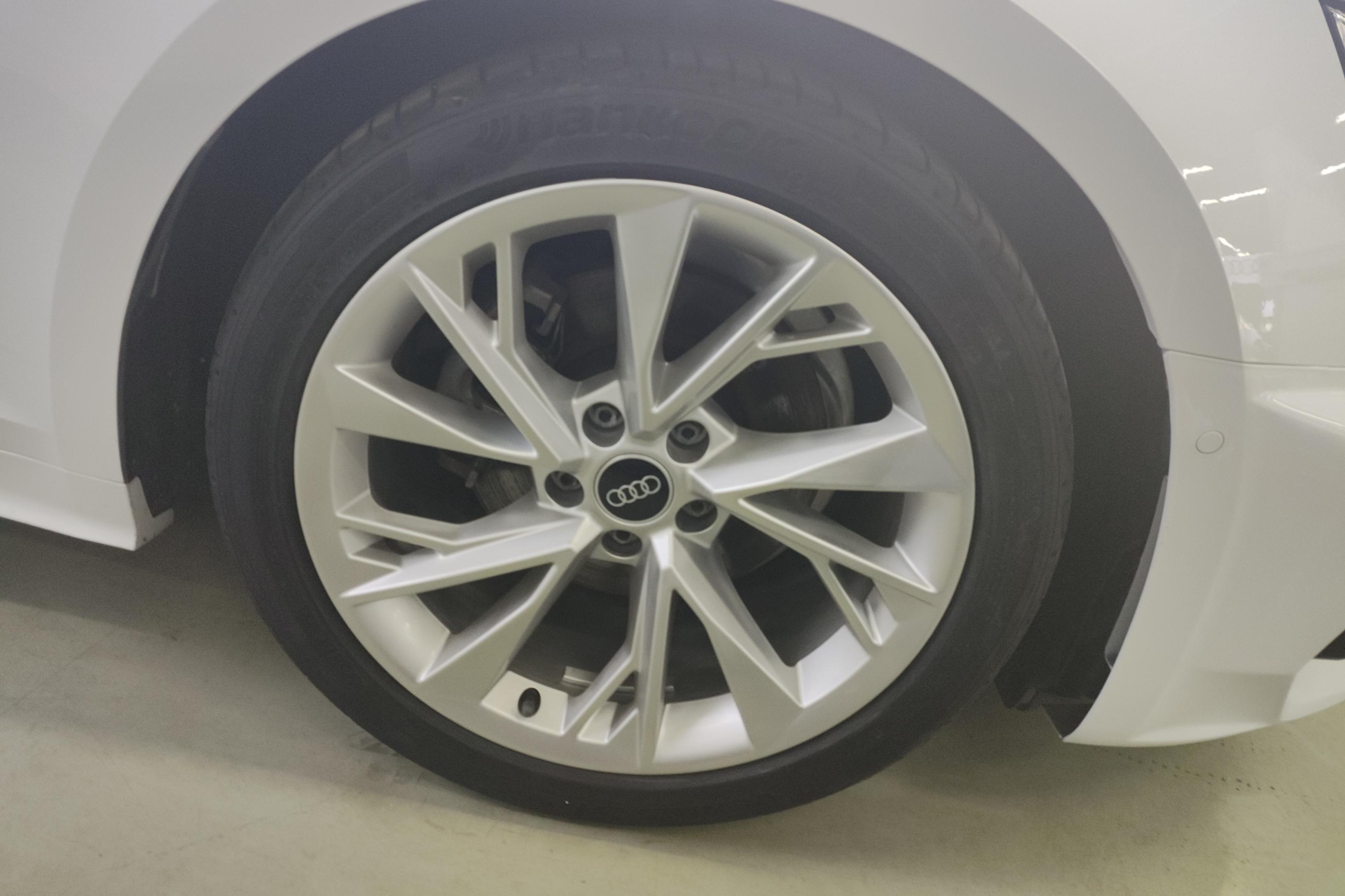 奥迪A5掀背 40TFSI [进口] 2021款 2.0T 自动 汽油 时尚致雅型 