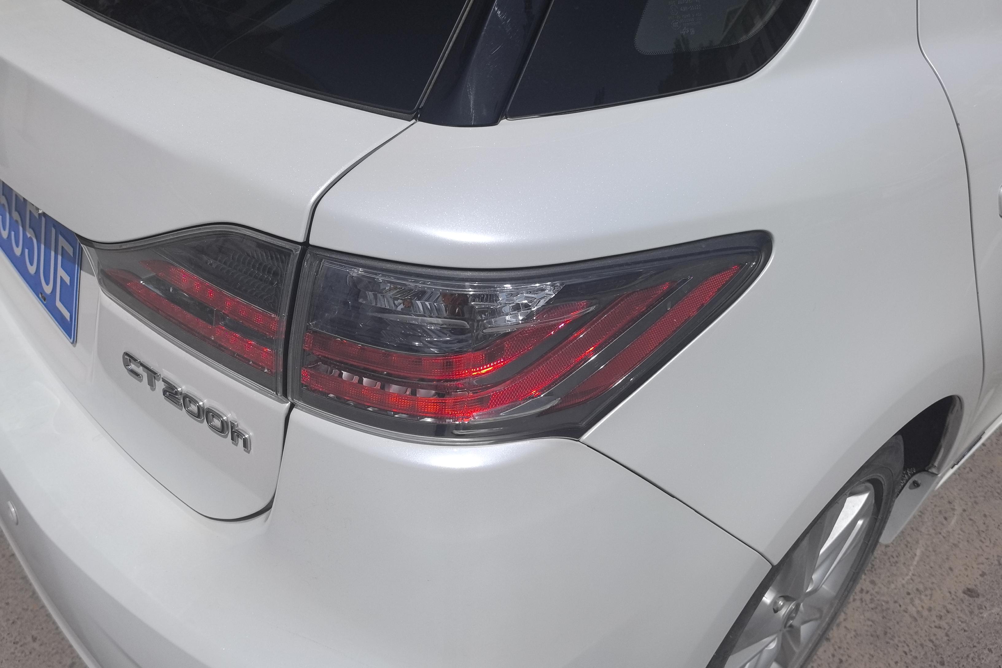 雷克萨斯CT 200h [进口] 2014款 1.8L 自动 精英版单色 