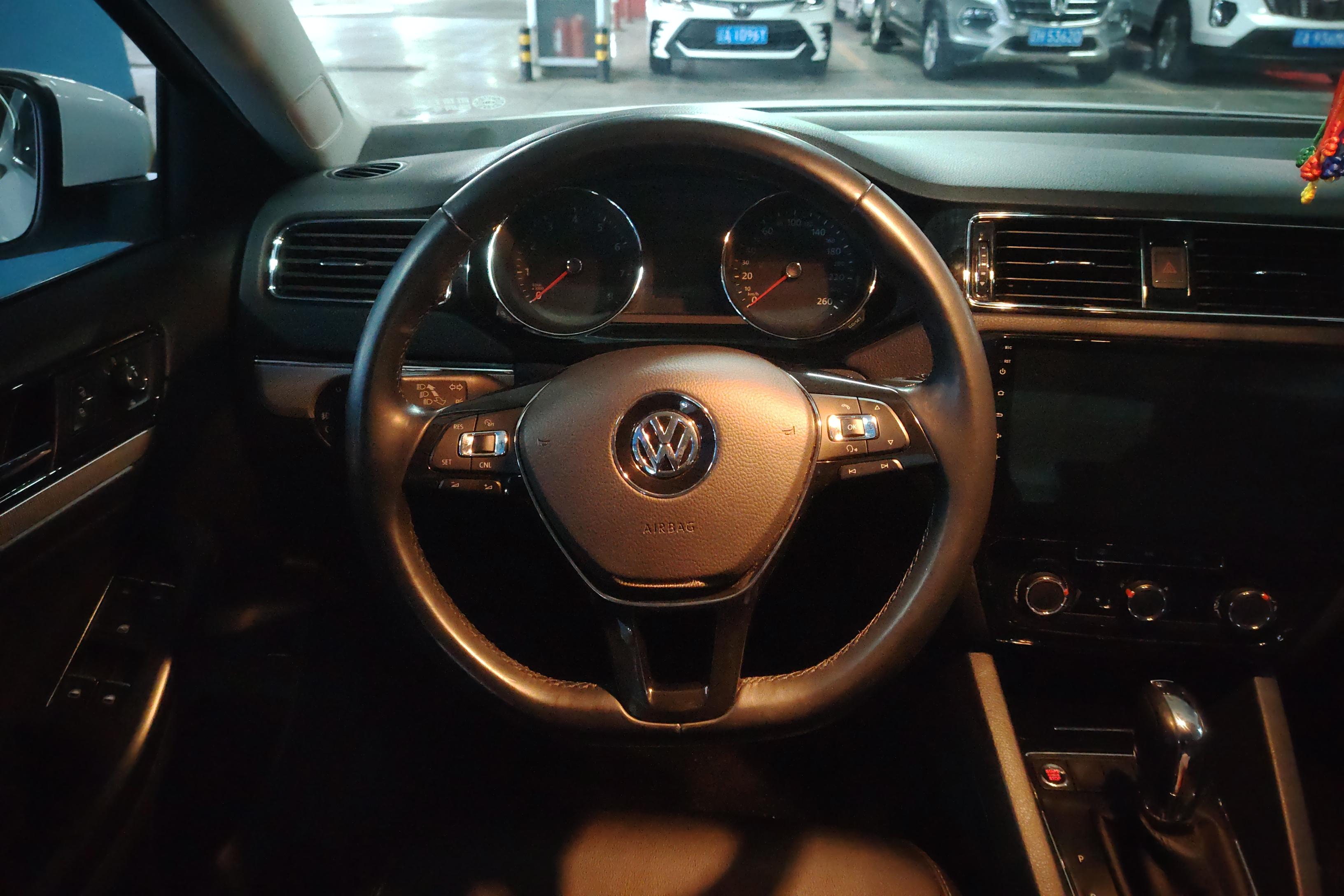 大众速腾 2018款 1.6L 自动 舒适版 (国Ⅴ) 