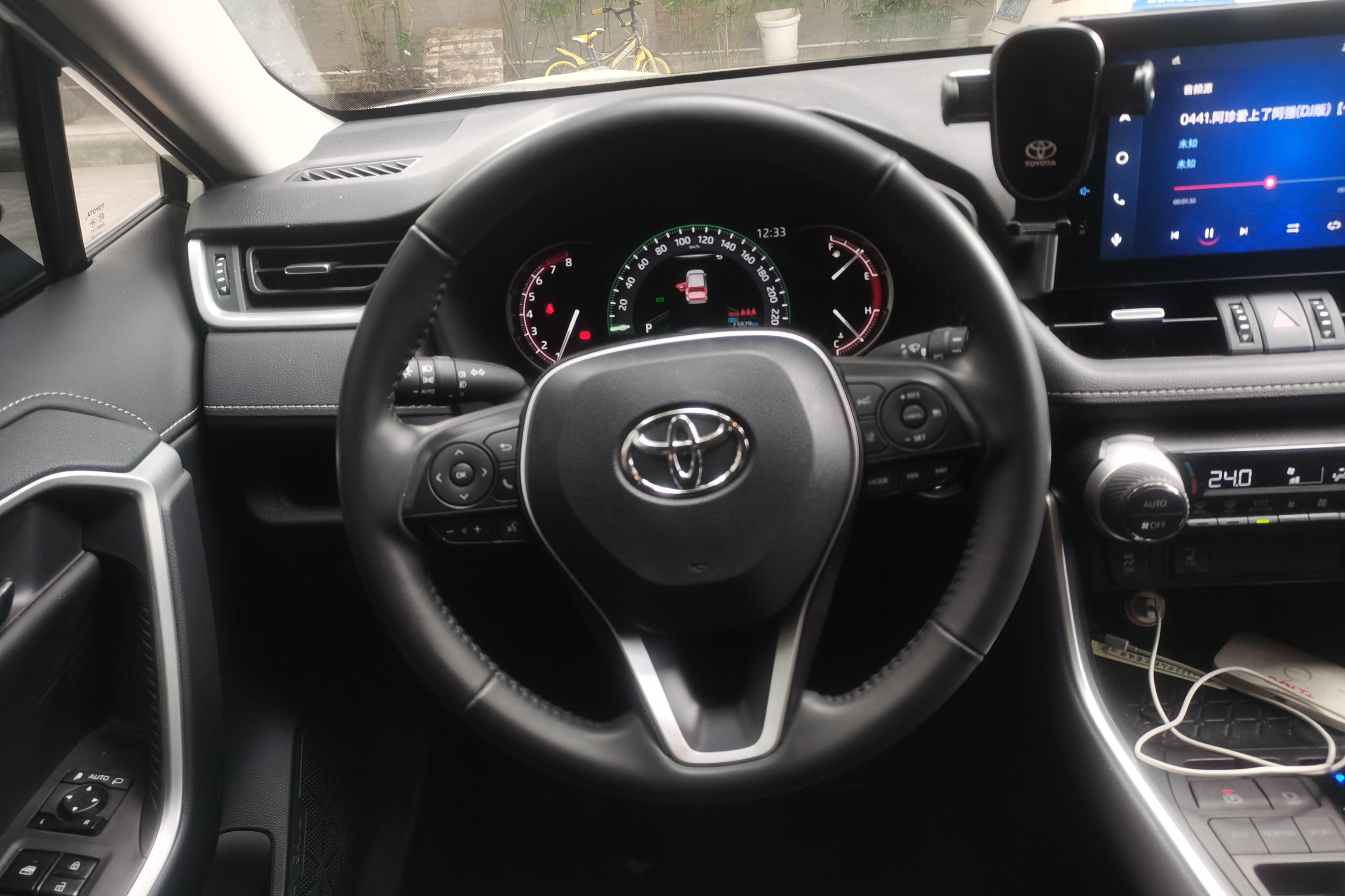 丰田RAV4 2022款 2.0L 自动 前驱 风尚PLUS版 (国Ⅵ) 