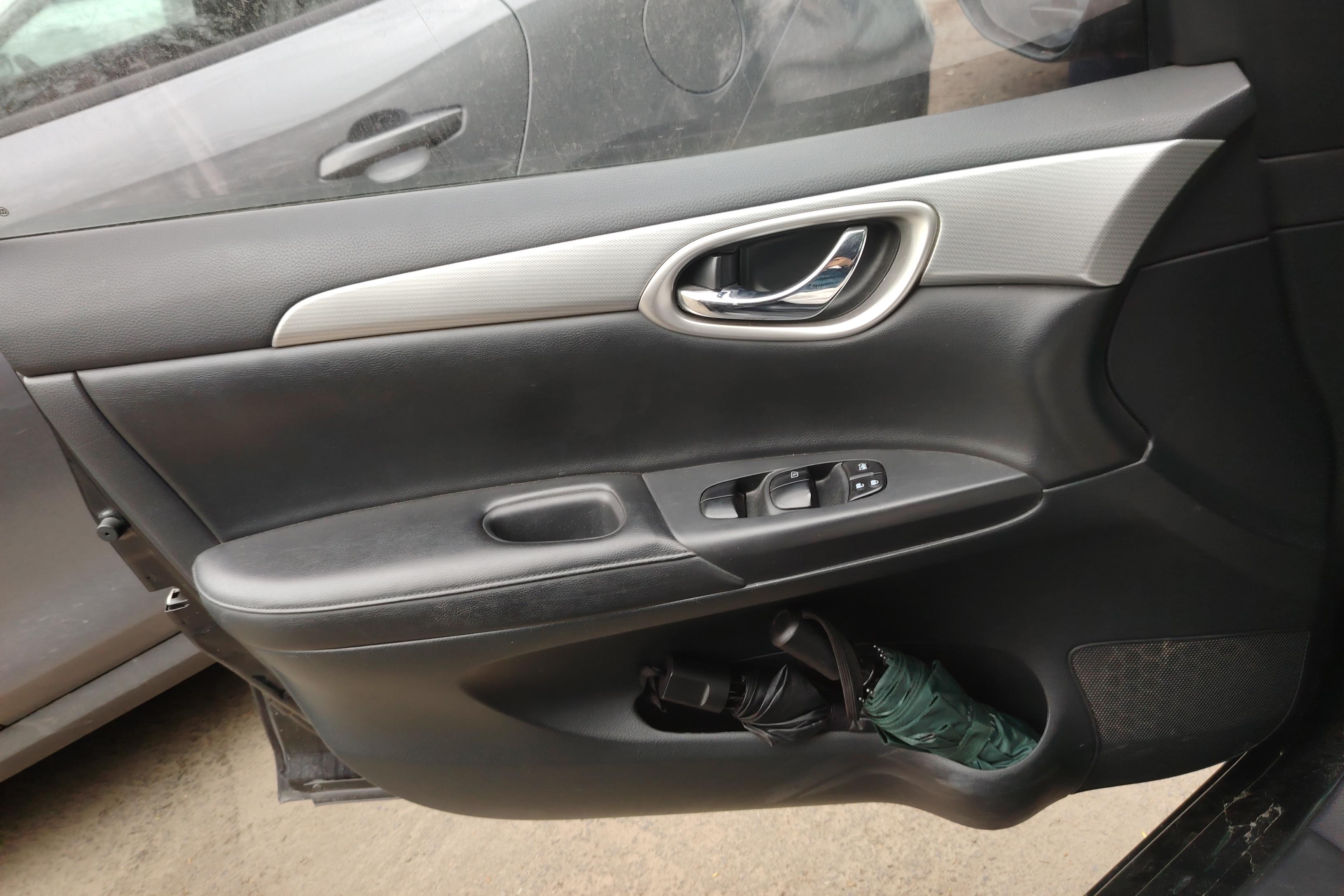 日产轩逸 2012款 1.6L 手动 XL豪华版 (国Ⅳ) 