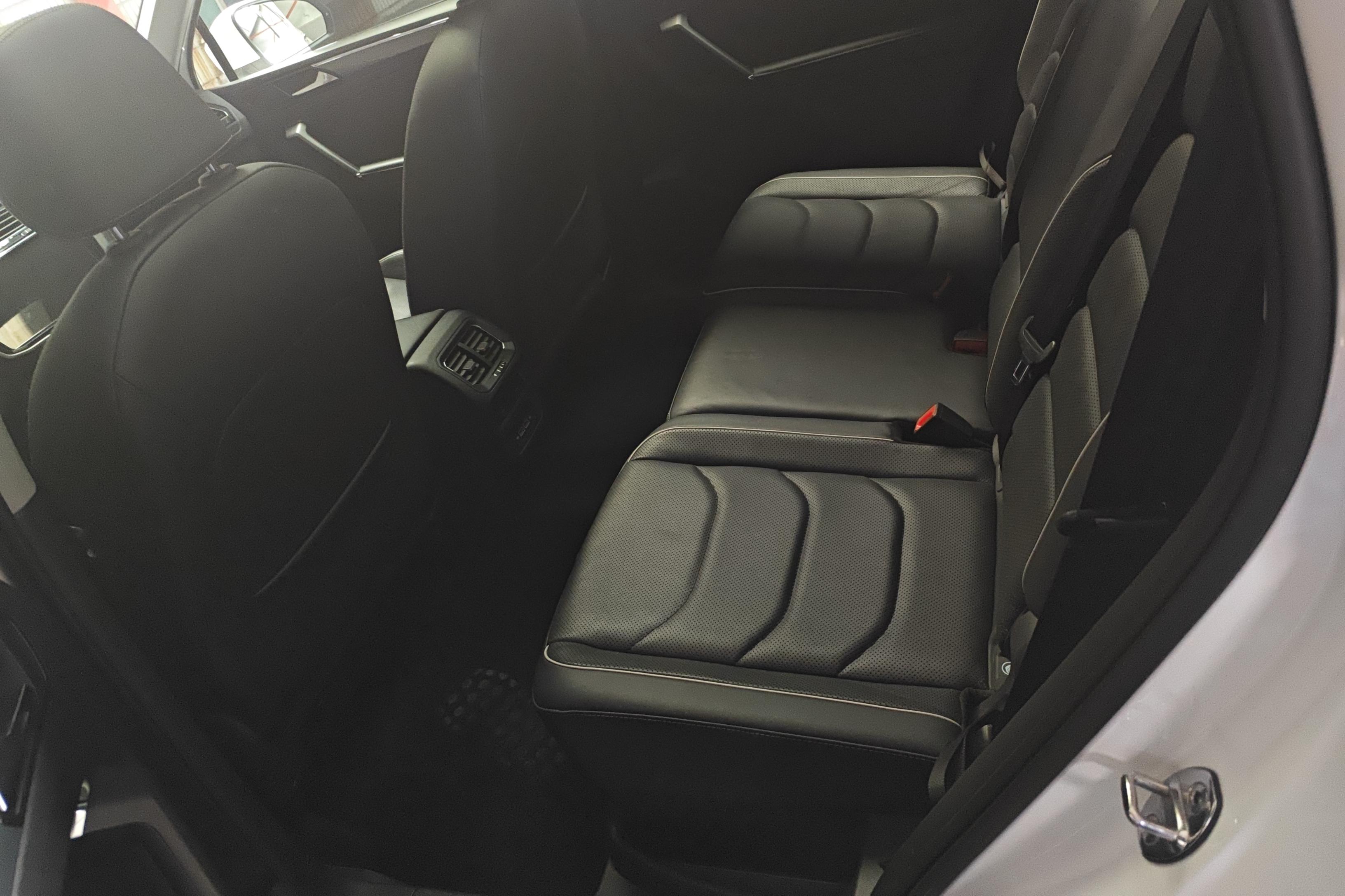 大众途观L R-Line 2019款 2.0T 自动 380TSI旗舰版 (国Ⅵ) 