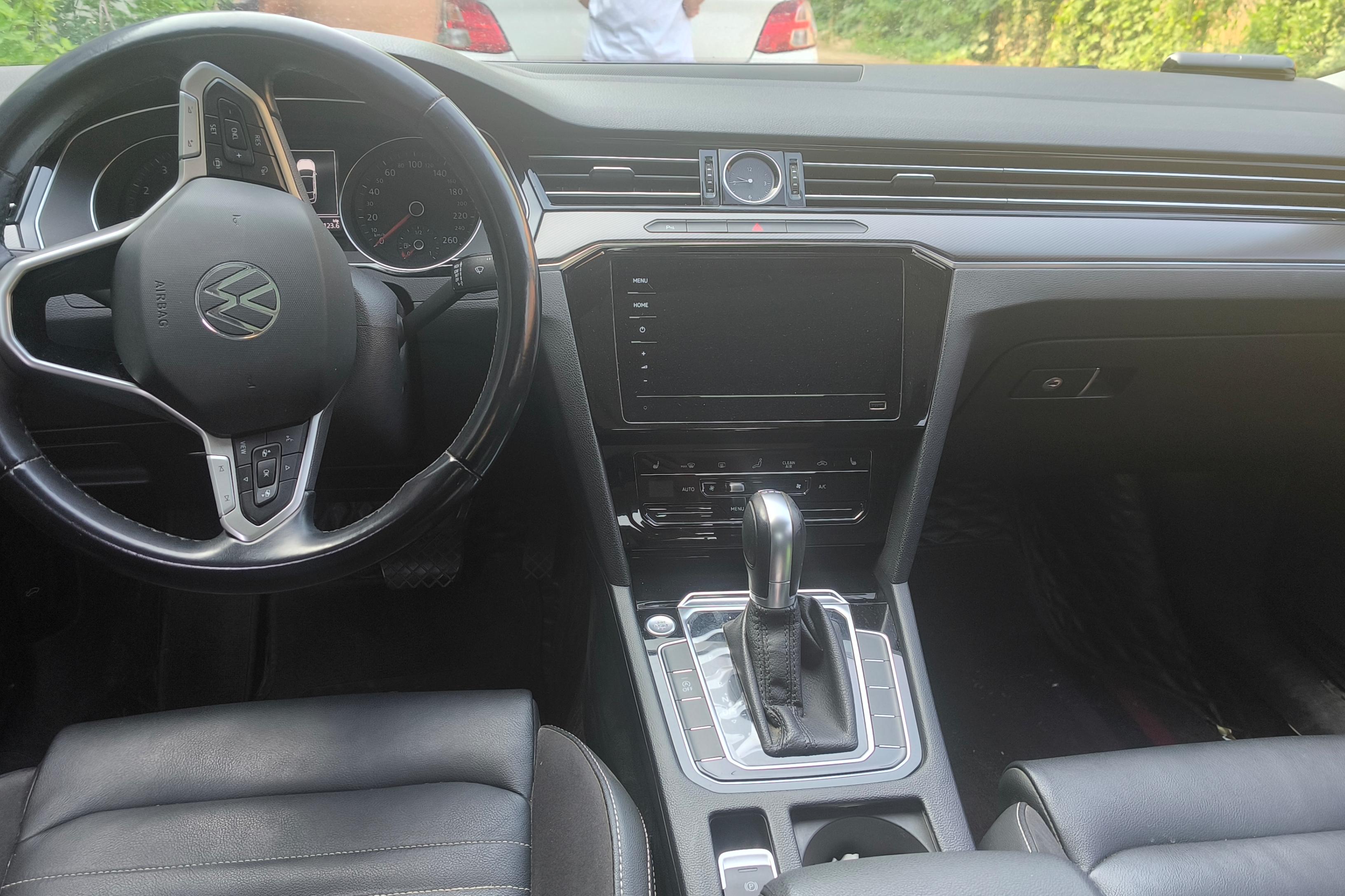 大众迈腾 2020款 2.0T 自动 汽油 330TSI领先型 (国Ⅵ) 