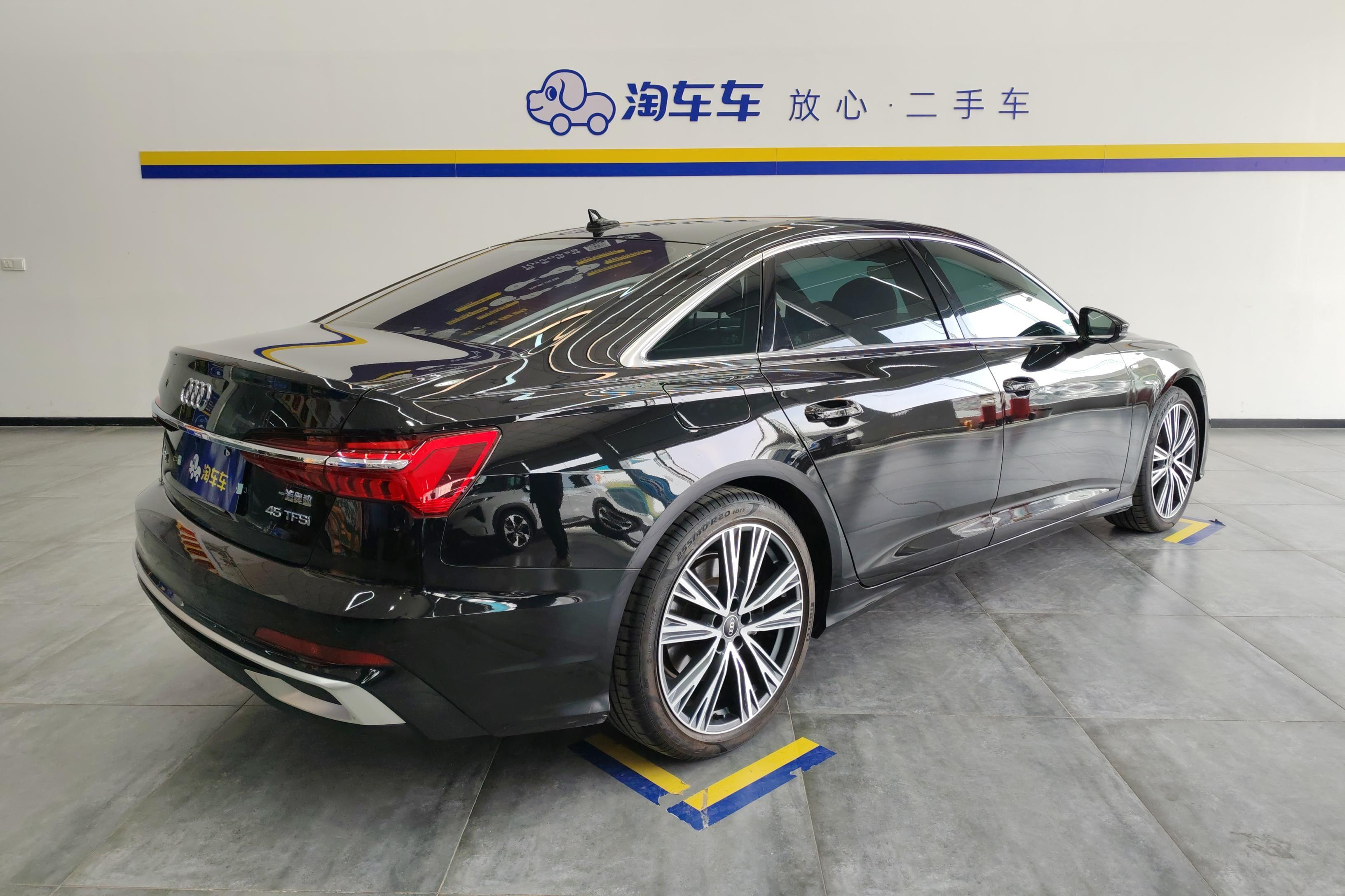 奥迪A6L 45TFSI 2023款 2.0T 自动 臻选动感型 (国Ⅵ) 