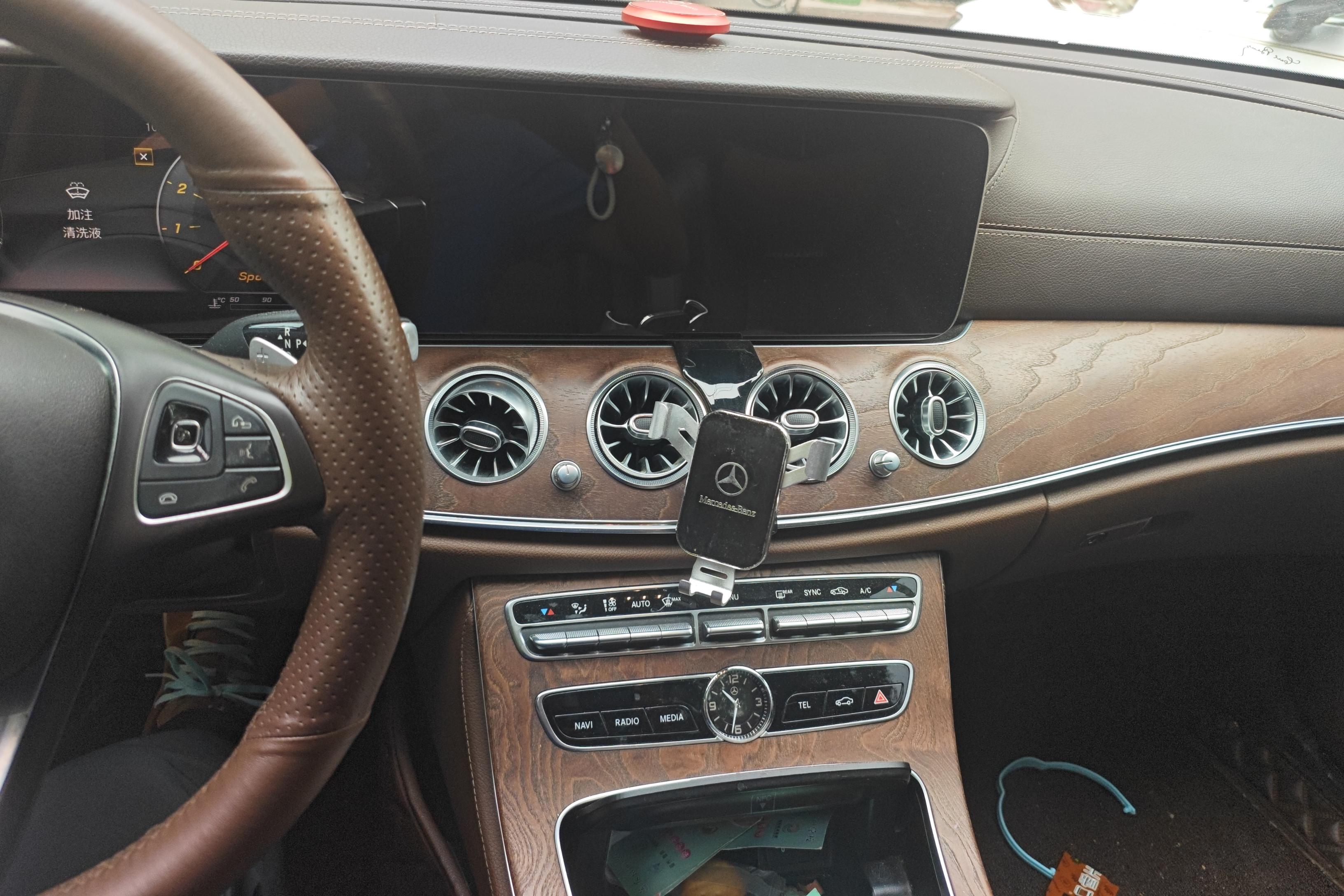 奔驰E级 E300L 2018款 2.0T 自动 汽油 豪华型改款 (国Ⅴ) 