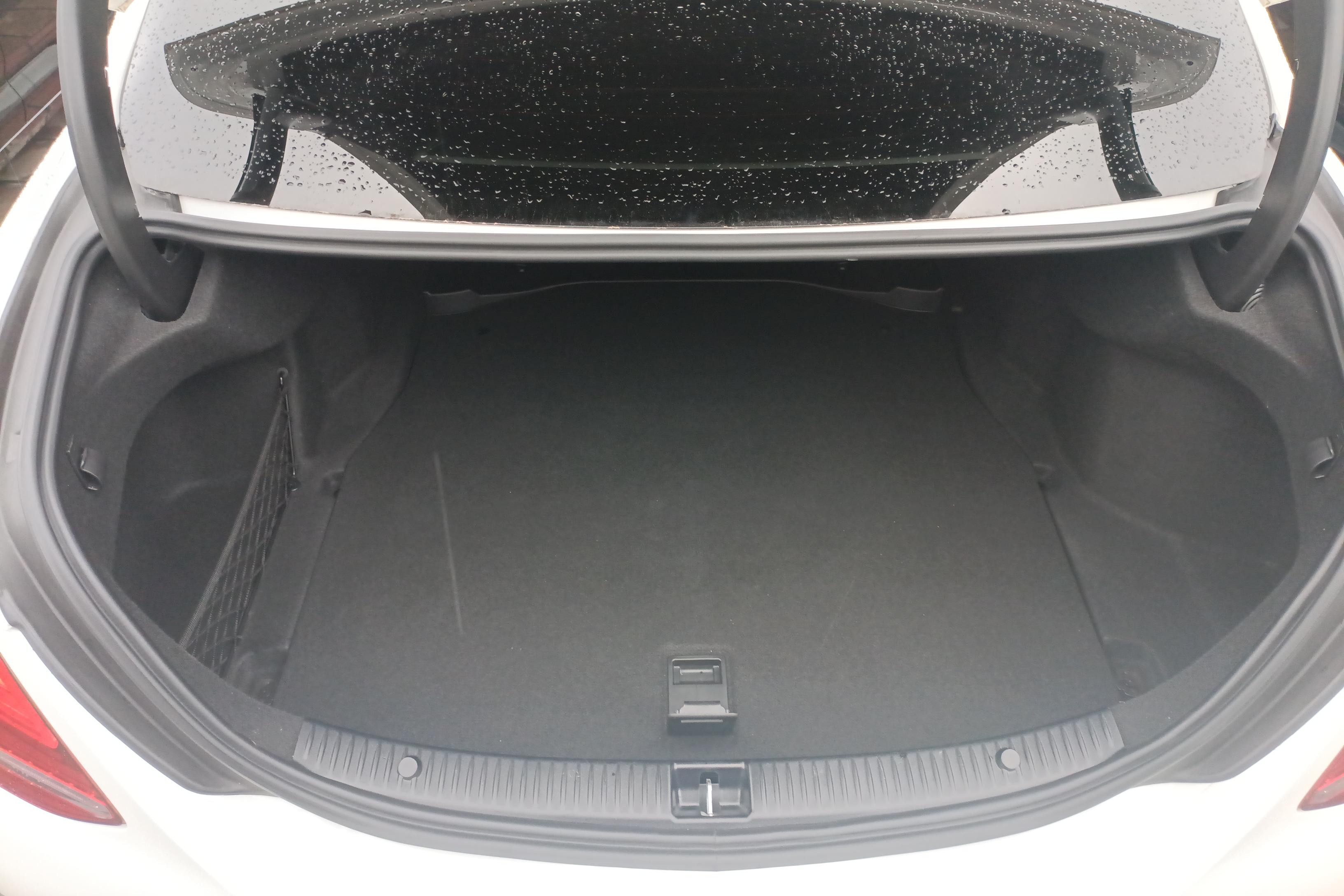 奔驰C级 C260L 2019款 1.5T 自动 运动版改款 (国Ⅵ) 